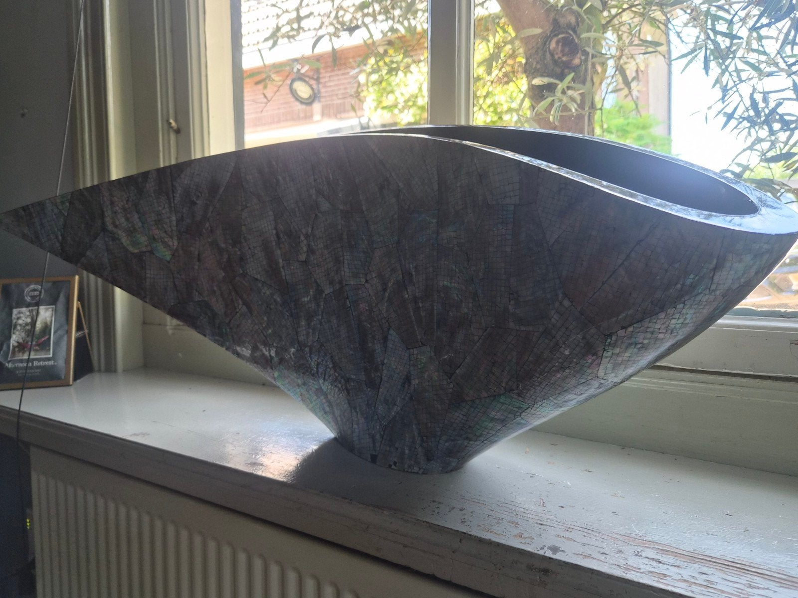Asymmetrische Abalone Vaas/Schaal - Mid-Century Mozaïek, Antiek en Kunst, Antiek | Vazen, Ophalen of Verzenden