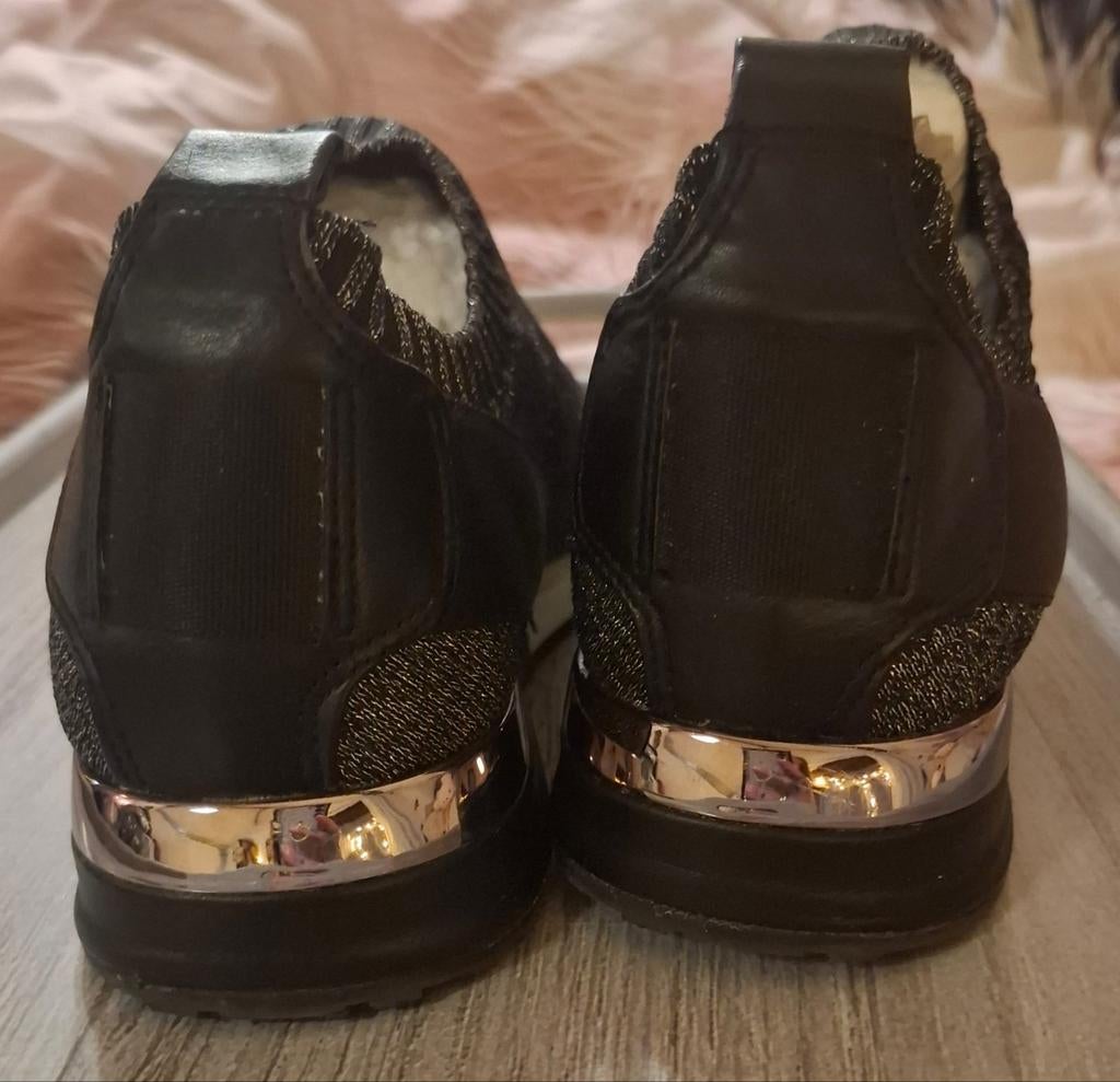 Zwarte sneakers met glitter en gouden accenten, Ophalen of Verzenden