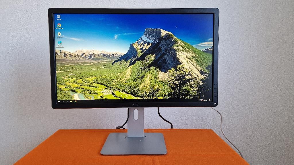 32 inch 4K UltraSharp  HD Nette Staat Dell UP3216Q, Gebruikt, IPS, 101 t/m 150 Hz, Ophalen of Verzenden