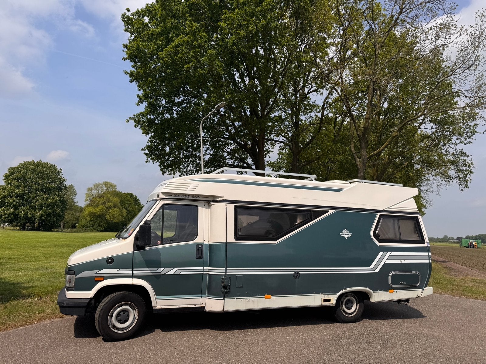 Peugeot Hobby 600 Camper - Gekeurd t/m juni 2027, Caravans en Kamperen, Particulier, Half-integraal, Hobby