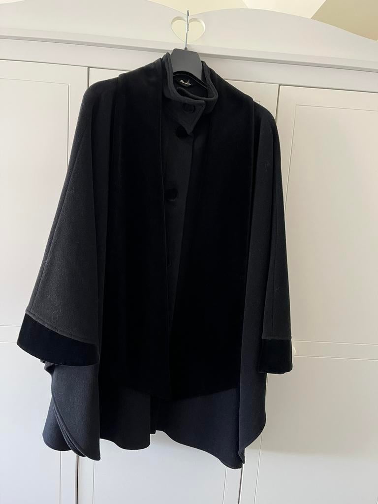 Dames wollen winter cape / poncho / mantel zwart one size, Ophalen of Verzenden, Zo goed als nieuw, Zwart