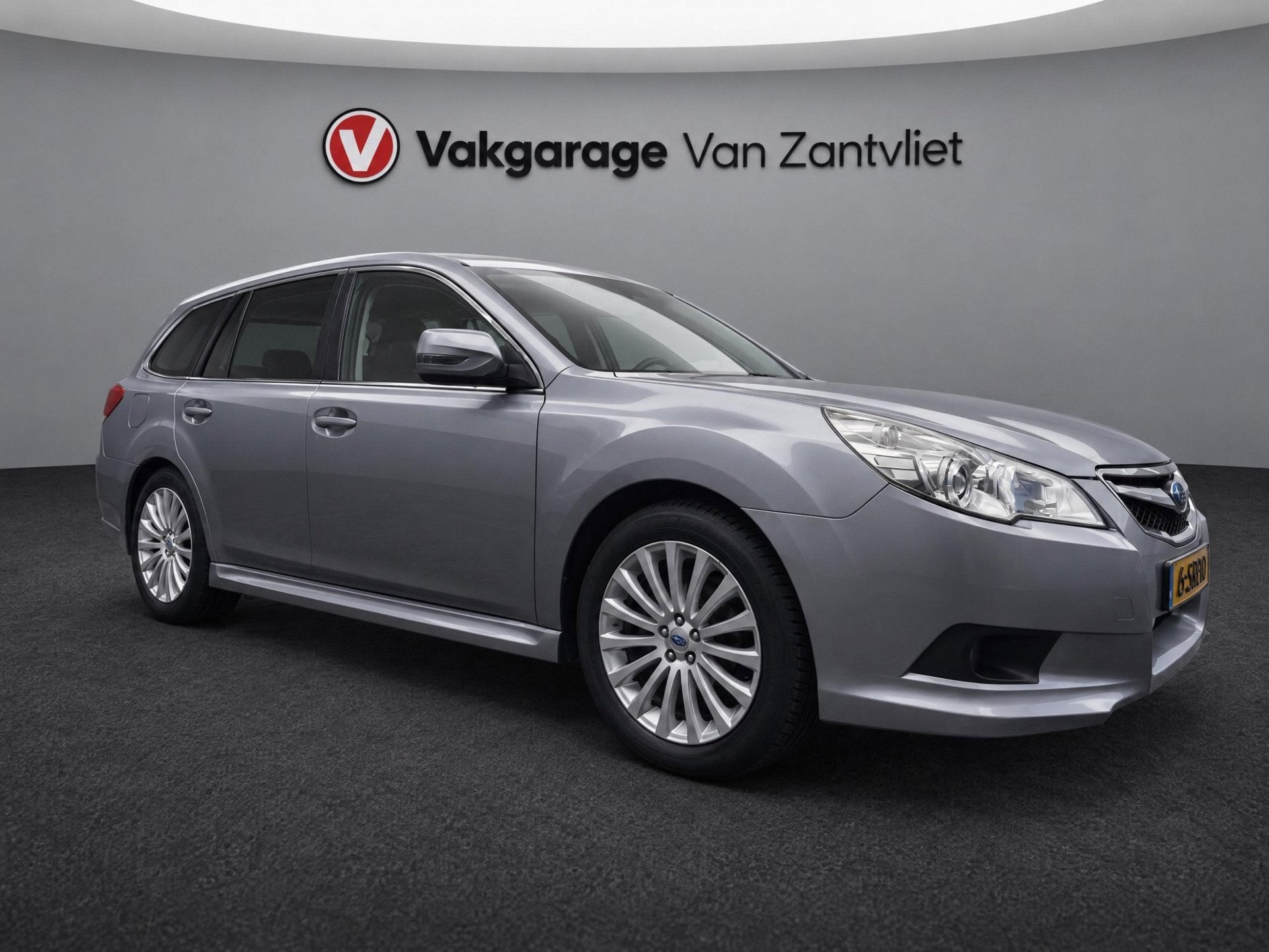Subaru Legacy Touring Wagon 2.0i Luxury (12 mnd BOVAG-garant, Auto's, Gebruikt, Beige, 4 cilinders, Vierwielaandrijving