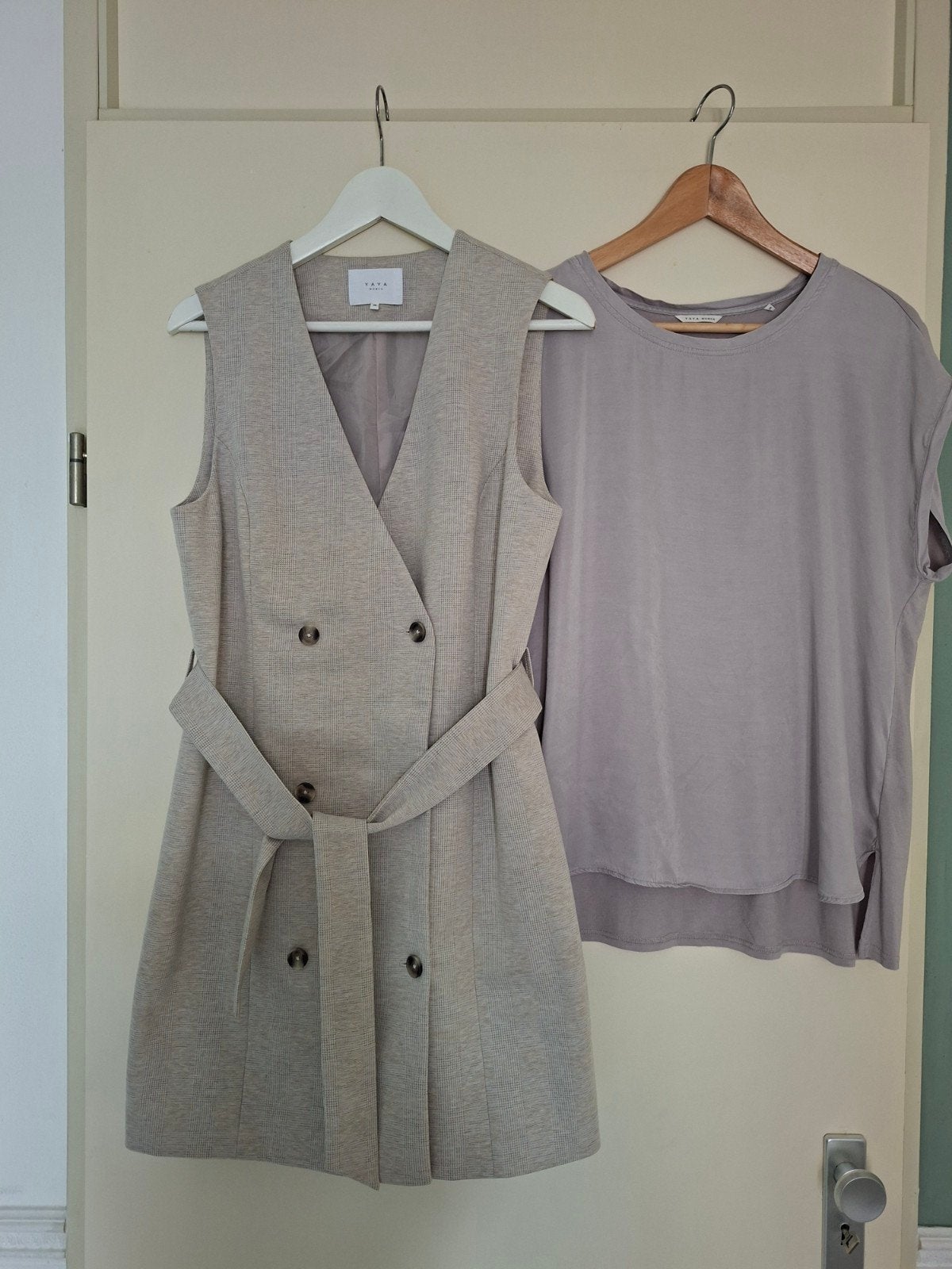 YAYA JURK EN TOP MT M.., Kleding | Dames, Jurken, Maat 38/40 (M), Beige, Ophalen of Verzenden, Zo goed als nieuw