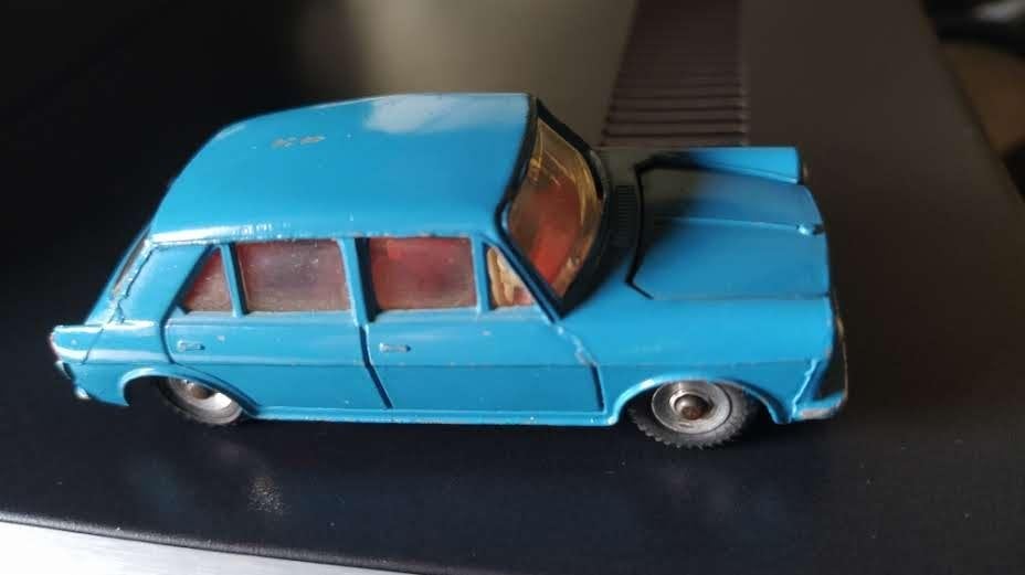 DINKY TOYS ENGLAND, MORRIS 1100 No. 140, Ophalen of Verzenden, Gebruikt, Auto, Dinky Toys