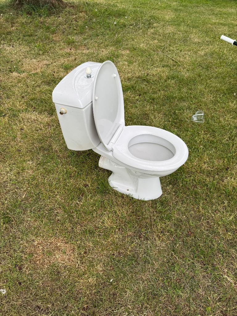 Toilet, wc, Huis en Inrichting, Badkamer | Badkamermeubels, Ophalen, Minder dan 50 cm, Gebruikt, Overige typen