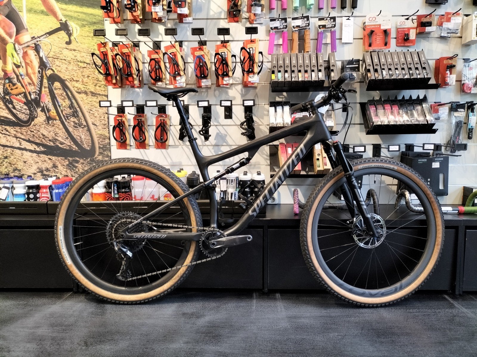 Specialized Epic Expert xl Carbon - Recent onderhoud!, Fietsen en Brommers, Fietsen | Mountainbikes en ATB, Ophalen of Verzenden