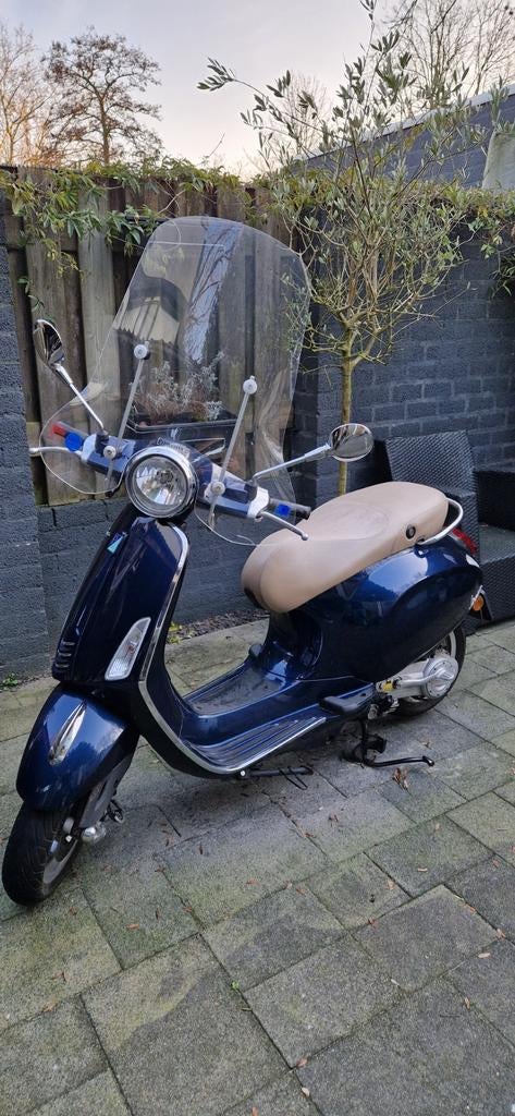 Piaggio Vespa Primavera bromfiets, Fietsen en Brommers, Scooters | Vespa, Ophalen, Gebruikt, Overige modellen, Benzine