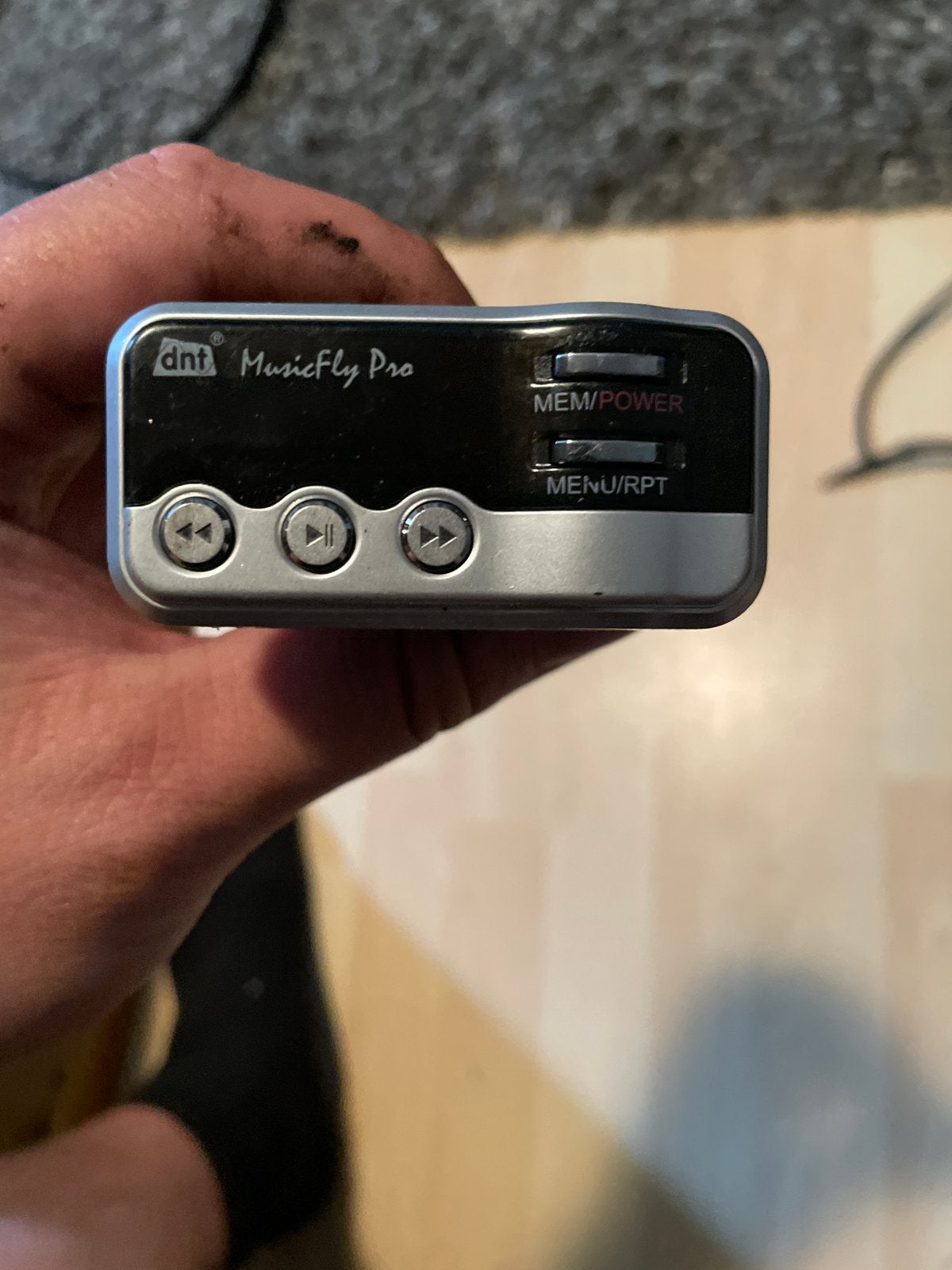 DNT MusicFly Pro MP3-speler met FM-zender, Audio, Tv en Foto, Mp3-spelers | Apple iPod, Overige types, Gebruikt, Met radio, Zilver