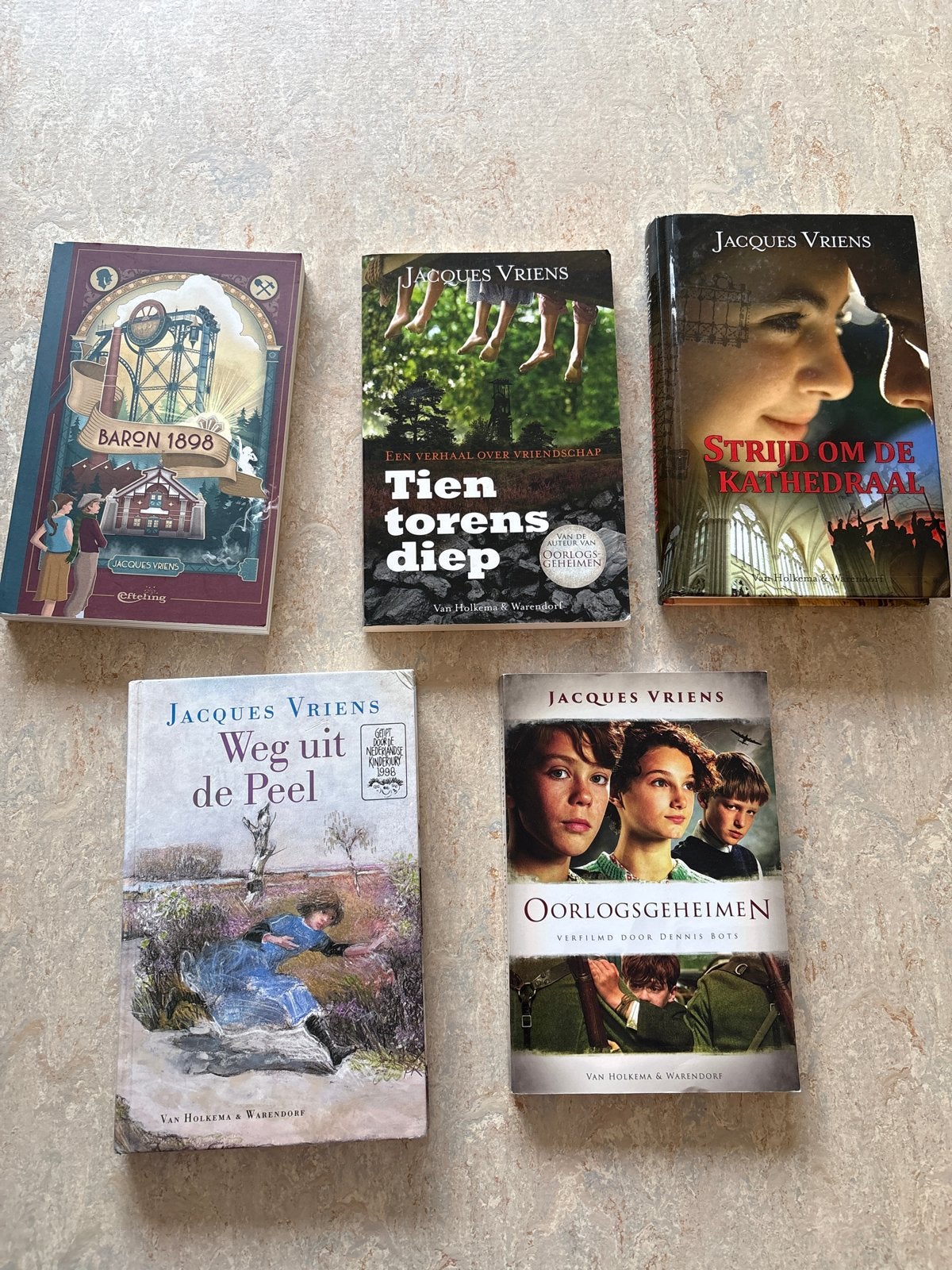 5 boeken van Jacques Vriens - diverse titels, Ophalen of Verzenden, Gelezen, Fictie algemeen