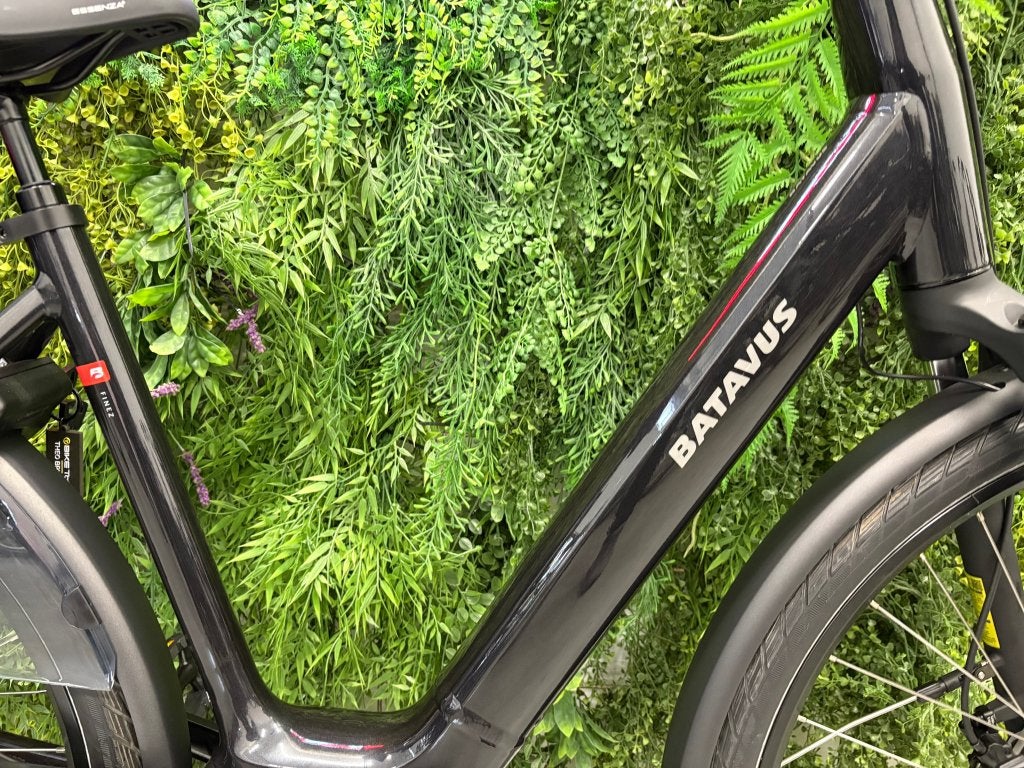 Batavus Finez E-Go | 2025 DEMO | Bosch Smart | 3km | 53cm, Batavus, Info@accell-group.com, 51 tot 55 cm, 50 km per accu of meer