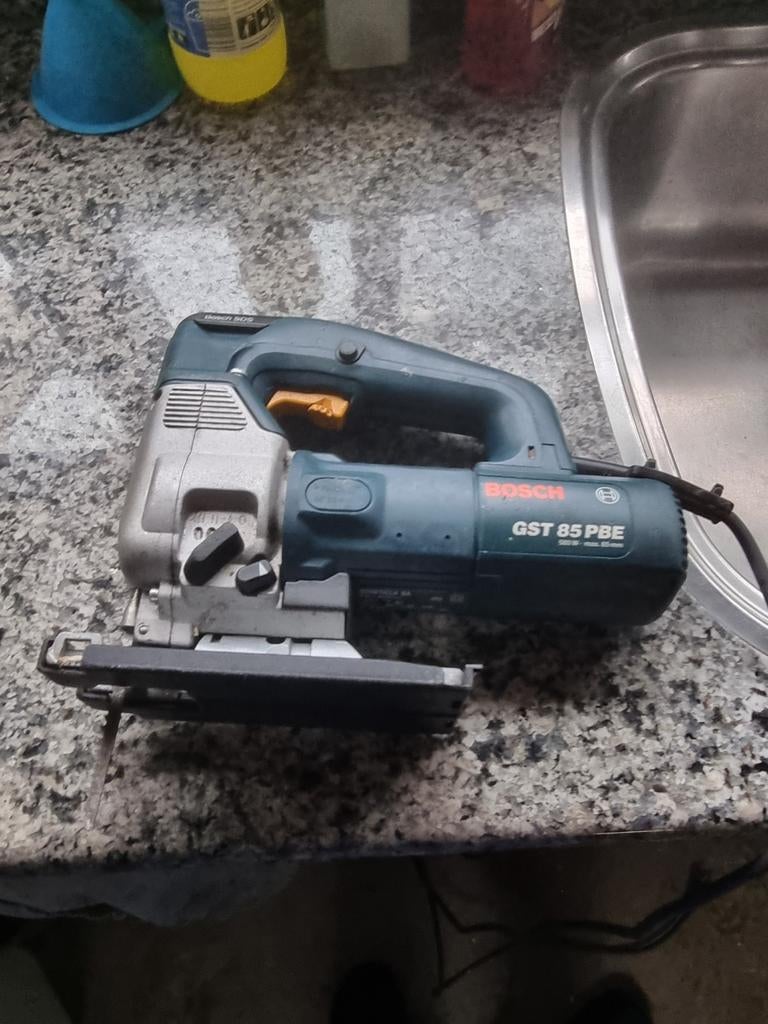 Bosch decoupeerzaag, Doe-het-zelf en Verbouw, Gereedschap | Schuurmachines, Ophalen of Verzenden, Zo goed als nieuw, Minder dan 600 watt