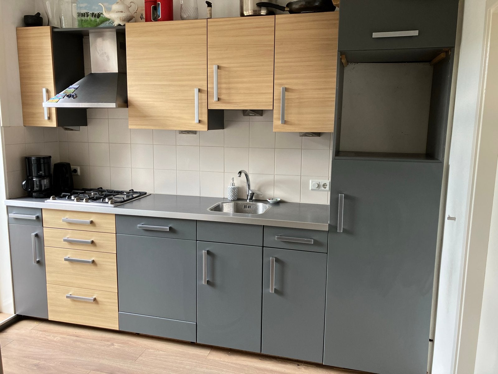 Gratis Keuken (295cm) met afzuigkap, vaatwasser, koelkast., Gebruikt, Enkelwandige keuken, Ophalen of Verzenden, Kunststof
