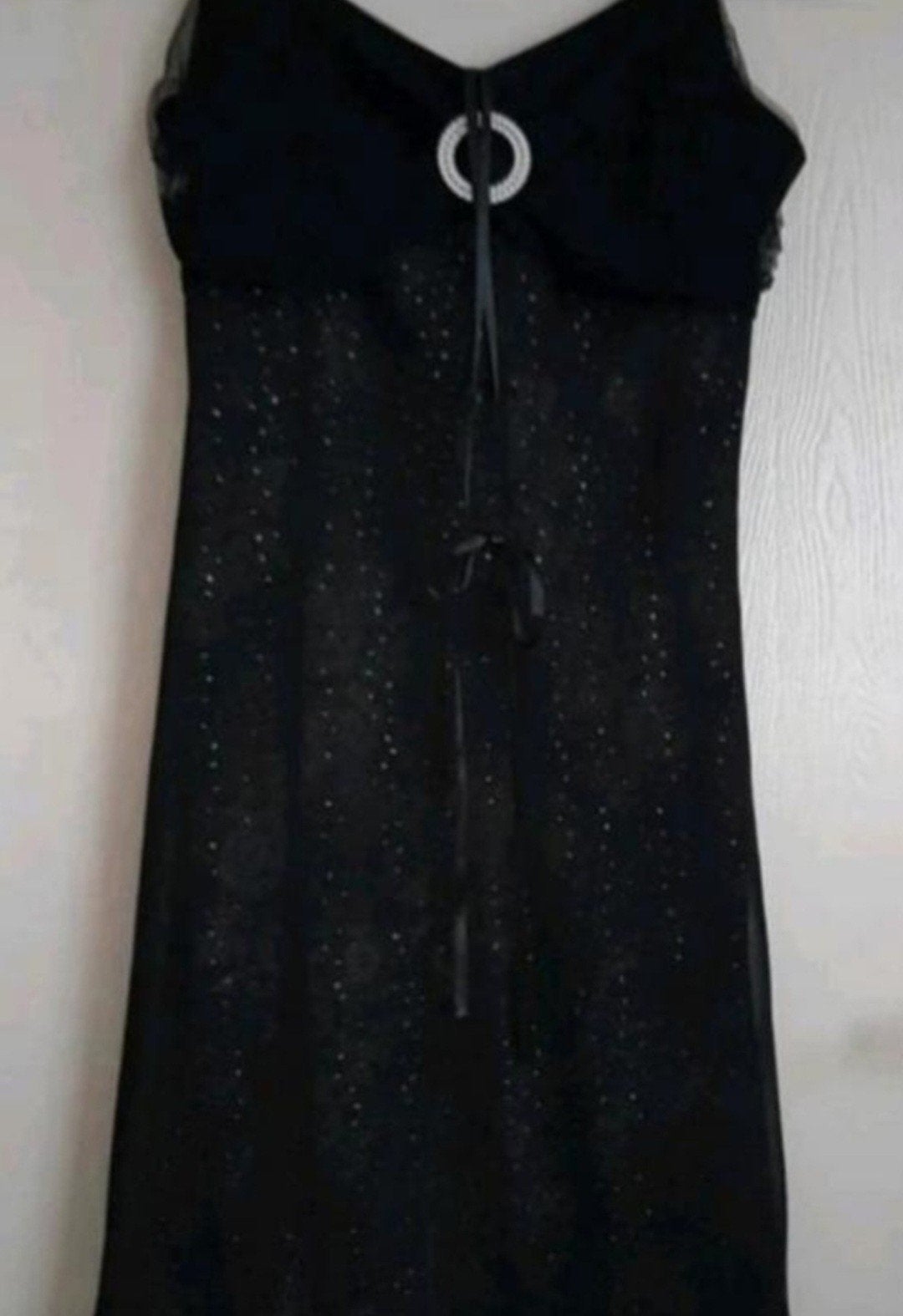 Zwarte Yessica jurk met glitter en ringdetail, Ophalen, Maat 42/44 (L), Zo goed als nieuw, Onder de knie