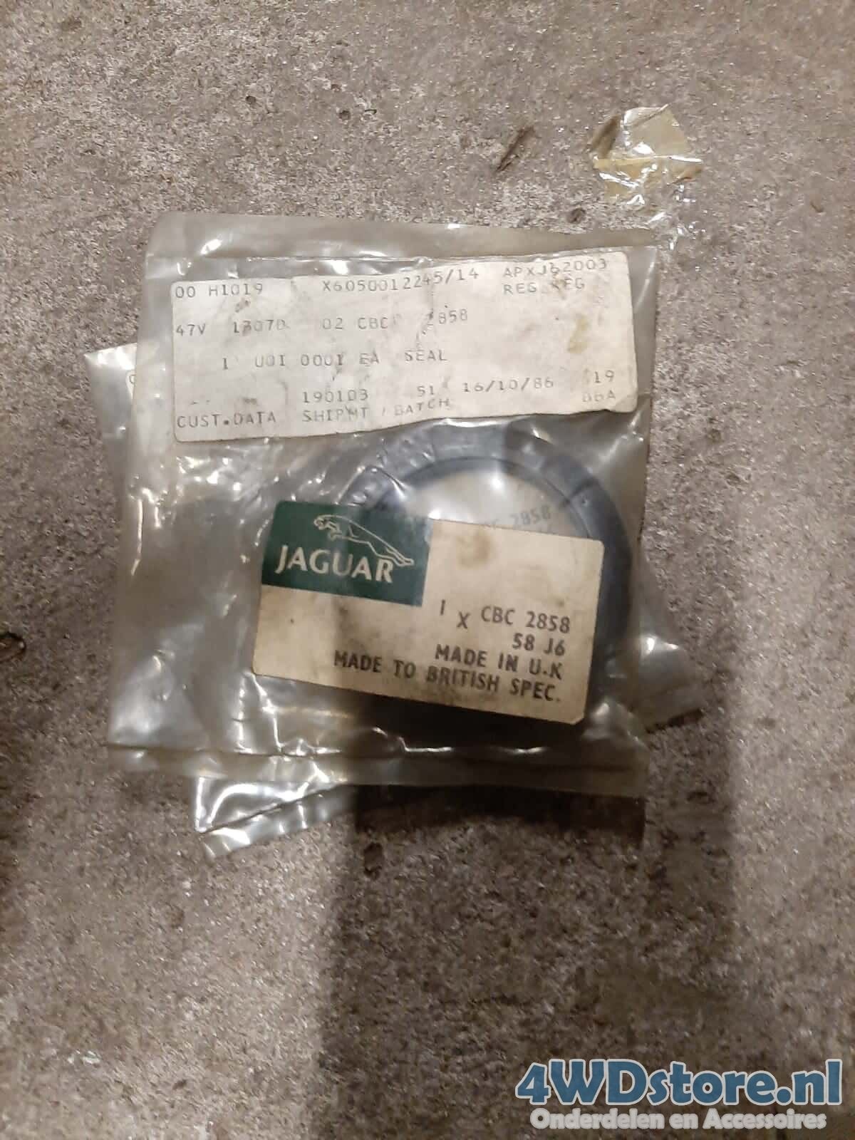 Jaguar XJ HUB OIL SEAL FRONT - CBC2858, -, -, Nieuw, Ophalen of Verzenden