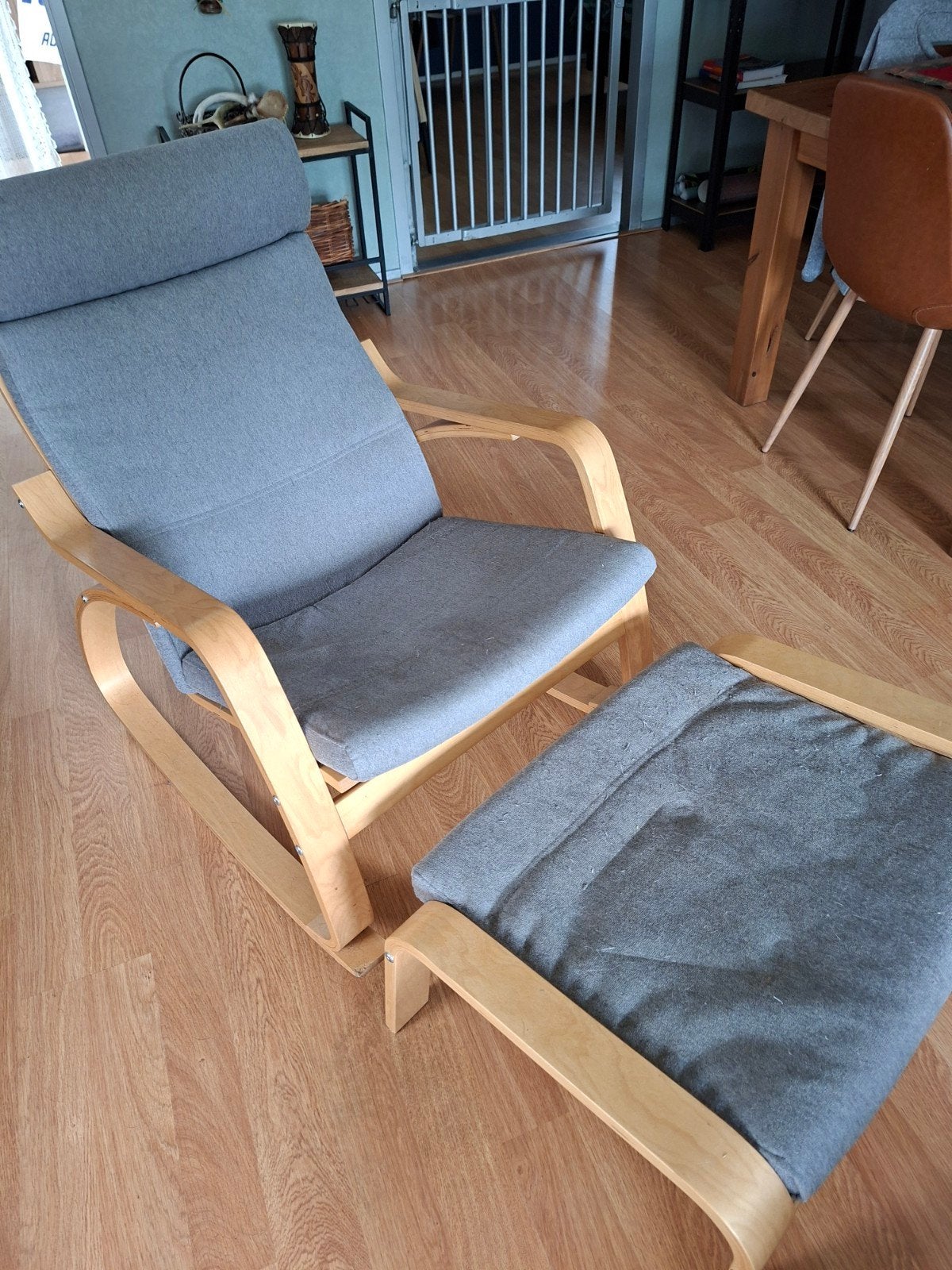 IKEA Poäng fauteuil met voetenbank - Grijs/Hout, Ophalen, Gebruikt, 75 tot 100 cm, Modern Scandinavisch