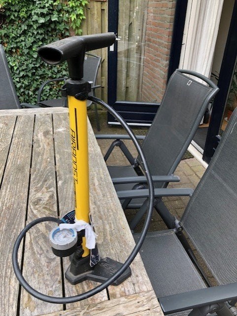 fietspomp, Ophalen, Zo goed als nieuw