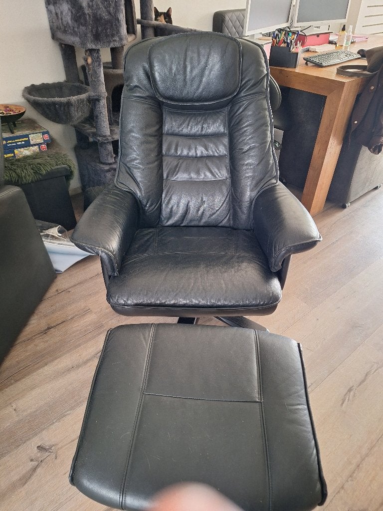 Lekkere luie stoel, Ophalen, Gebruikt, Leer, 50 tot 75 cm