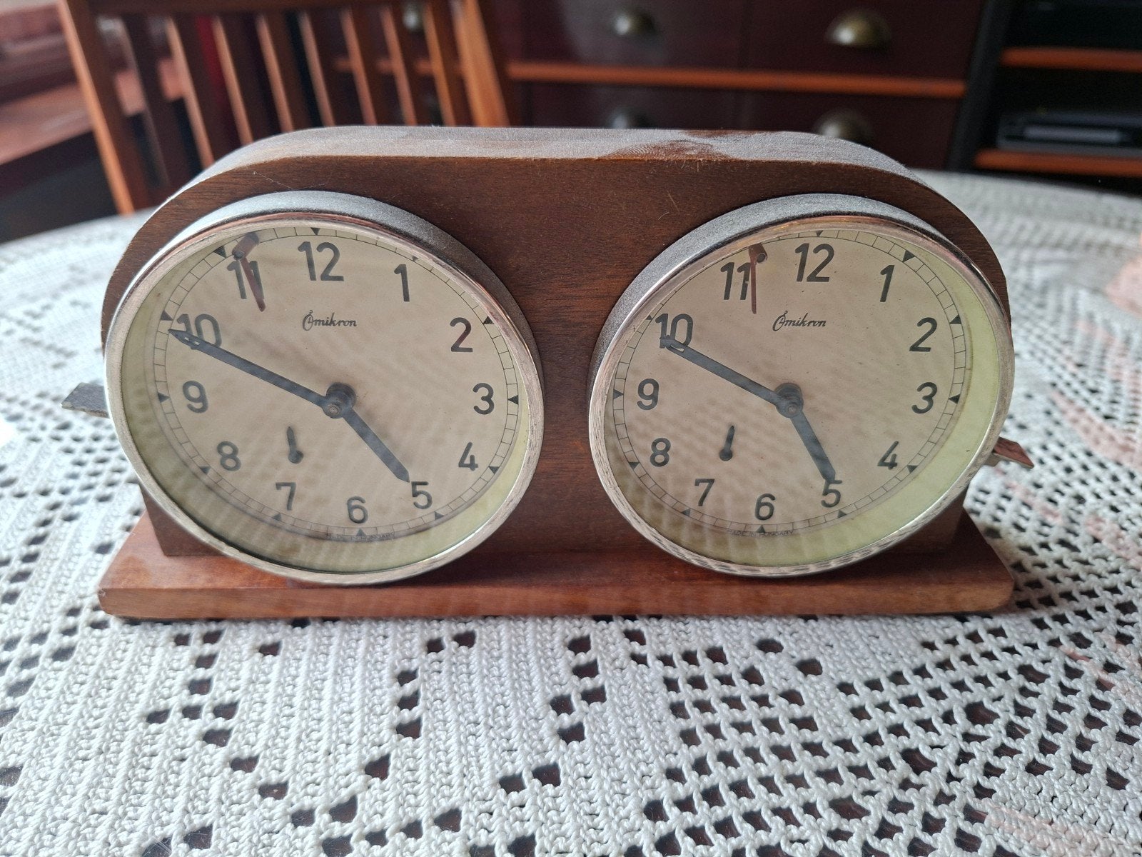 Vintage werkende schaakklok - Omikron, Ophalen of Verzenden