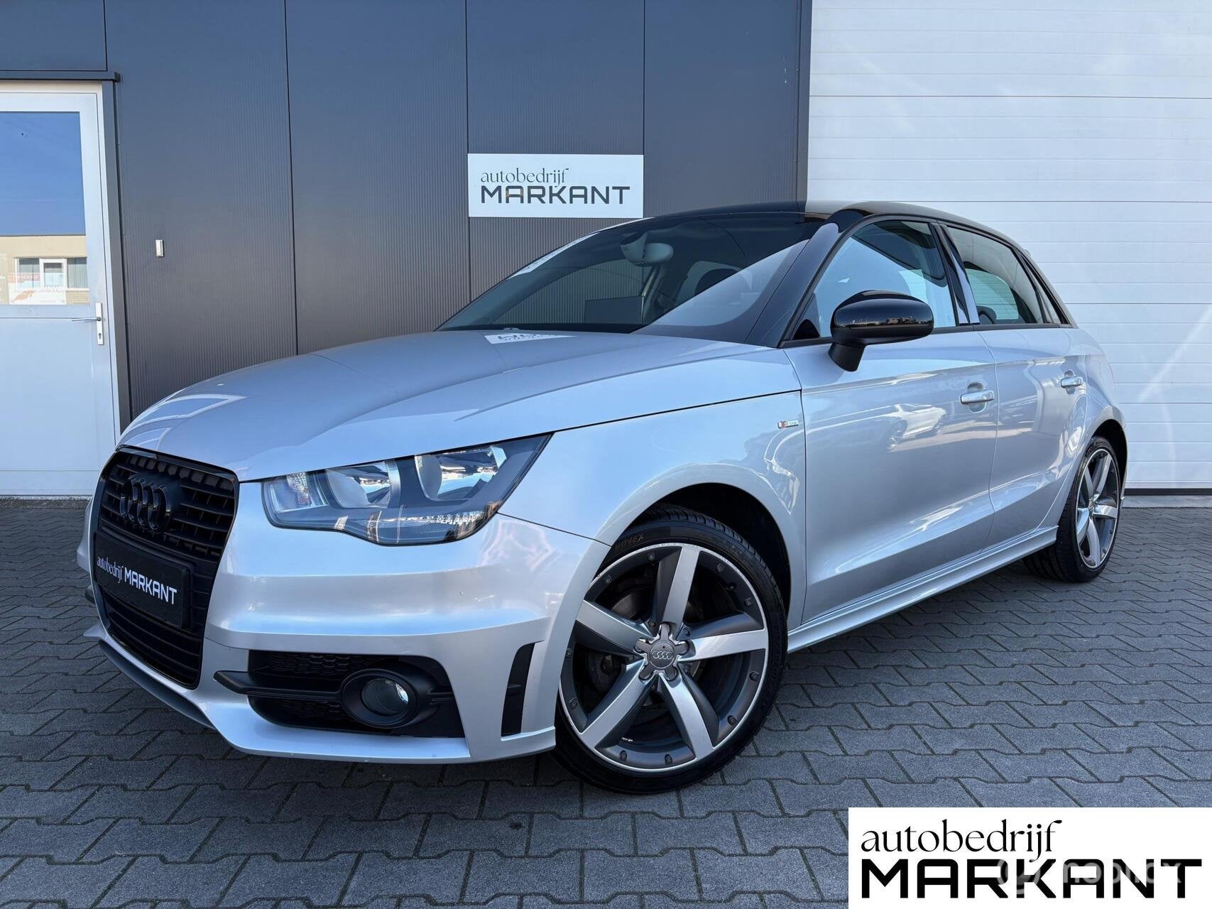 Audi A1 1.2 TFSI S-Line Apple Carplay / Nw beurt+APK+ketting, Auto's, Audi, Voorwielaandrijving, Euro 5, Zwart, 4 cilinders