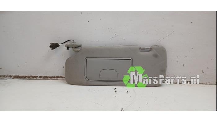 Zonneklep van een Chevrolet Captiva, Gebruikt, -, Ophalen of Verzenden, -