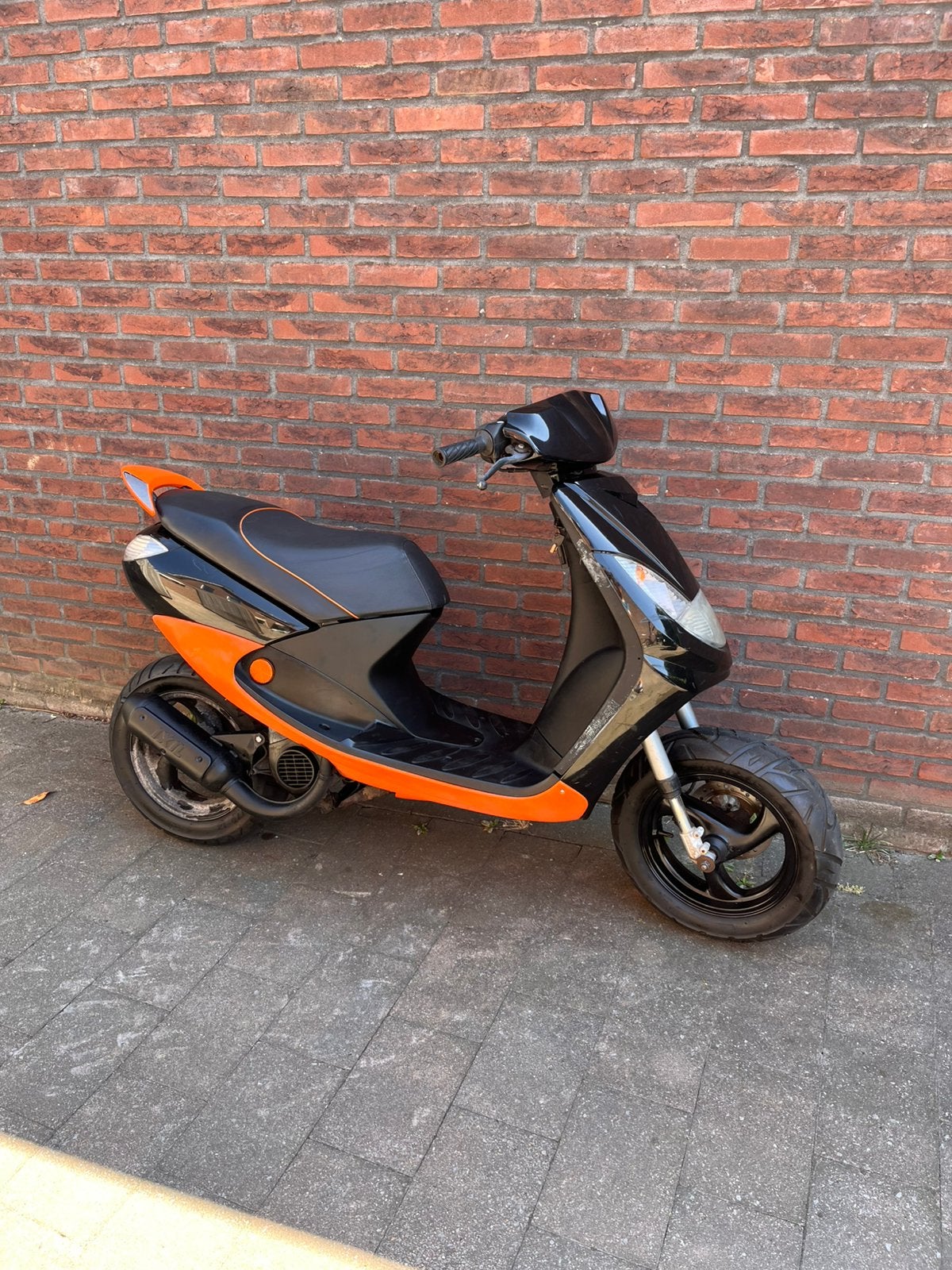 Peugeot vivacity sportline 2 takt, Fietsen en Brommers, Scooters | Peugeot, Ophalen, Gebruikt, Overige modellen, Maximaal 45 km/u