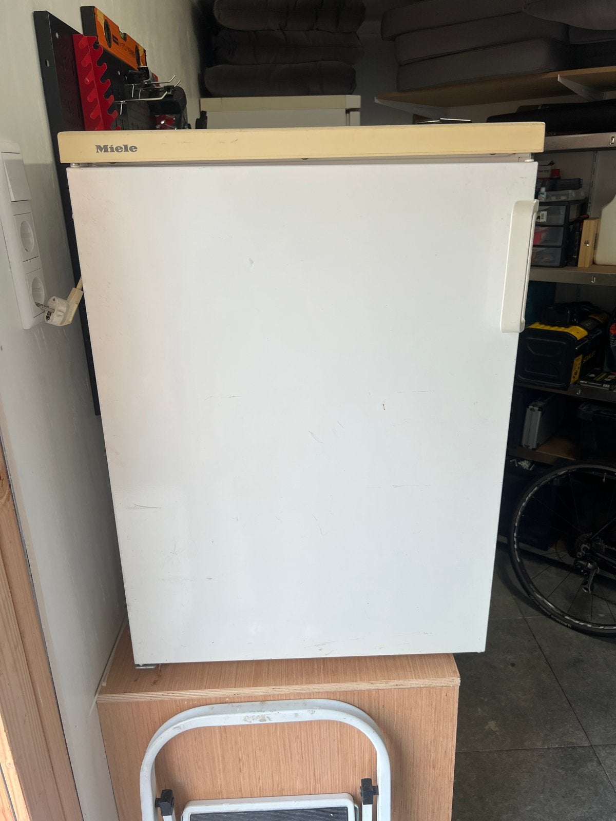 Compacte Miele Koelkast 60x60x85 cm, Witgoed en Apparatuur, Koelkasten en IJskasten, 60 cm of meer, 100 tot 150 liter, Ophalen