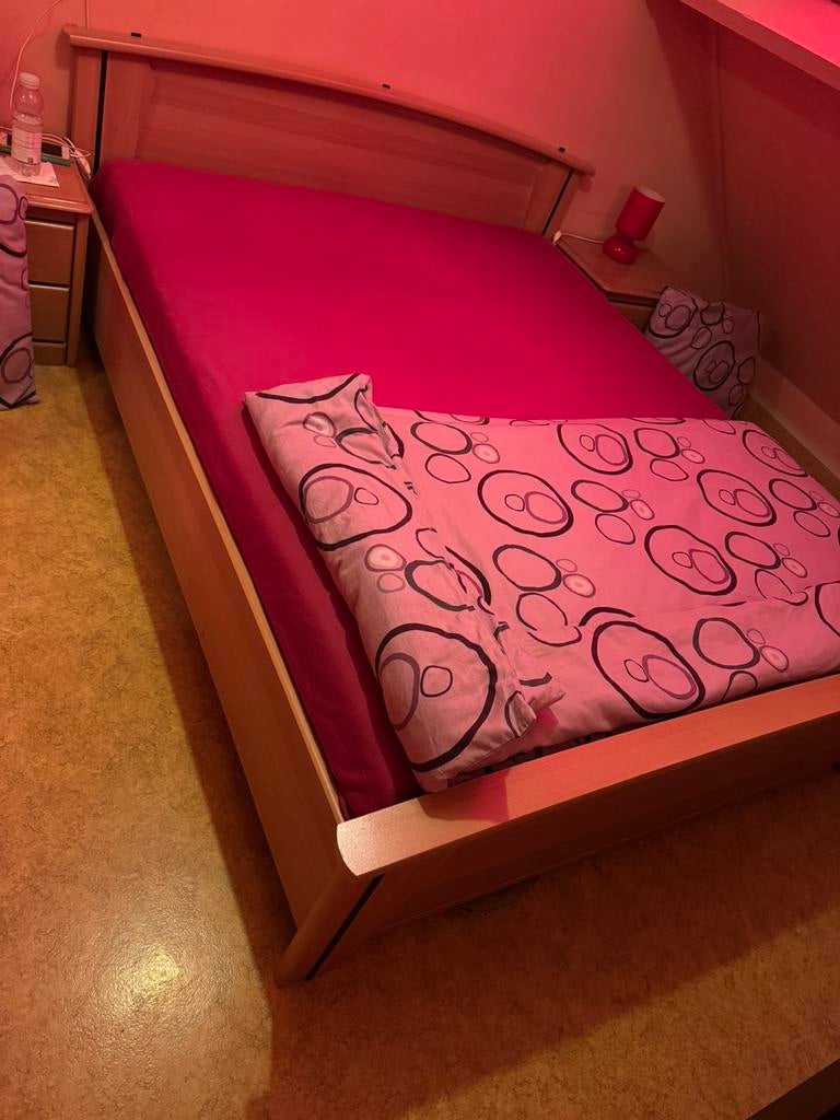 Bed twee personen.(160/200)cm, Ophalen, Tweepersoons, Zo goed als nieuw, 160 cm