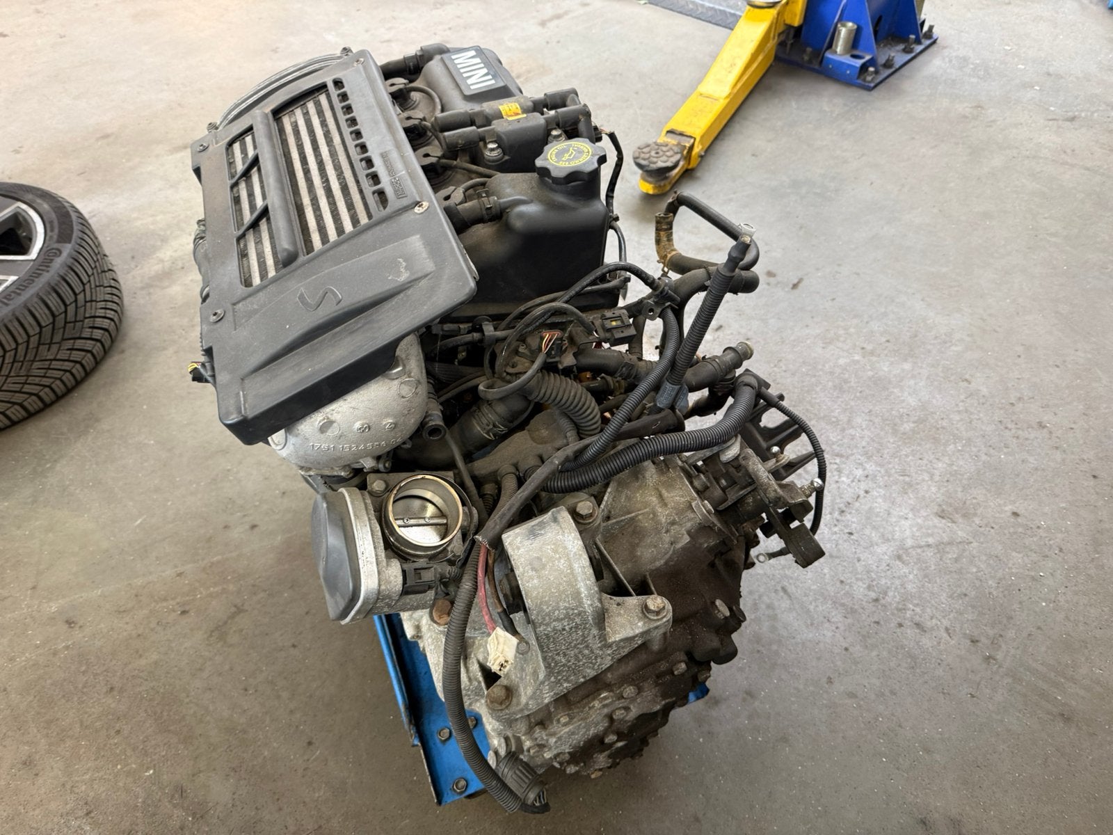 W11b16a coopers s r53 motor compleet met bak, Ophalen of Verzenden, Gebruikt, Mini