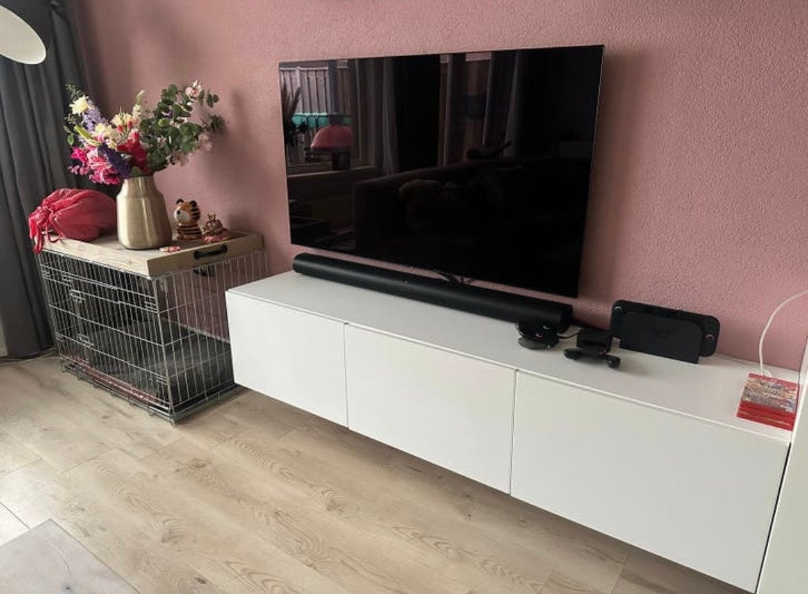 Besta tv meubel witte en grijze deurtjes, Ophalen, 150 tot 200 cm, Zo goed als nieuw, Minder dan 100 cm