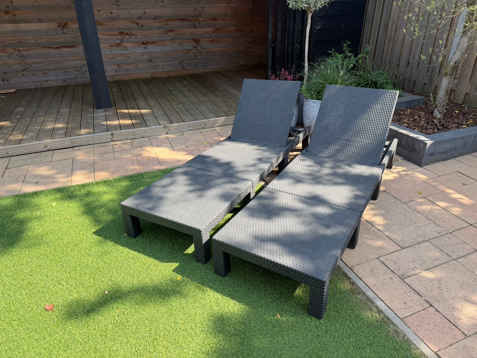 2 stuks Allibert ligbedden (donkergrijs), Tuin en Terras, Ophalen, X, Wicker, Verstelbaar