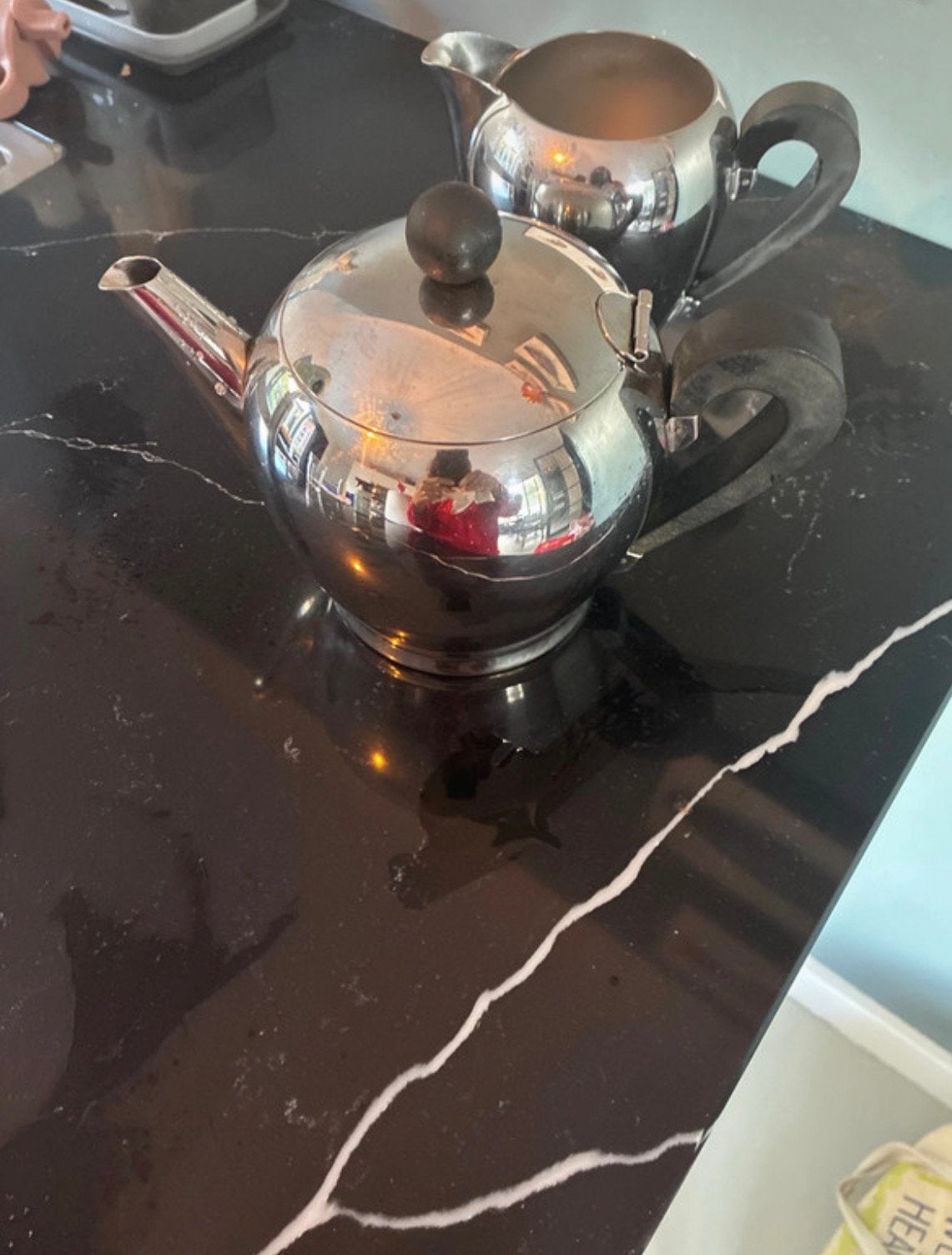 Alessi Theepot en melkkan bombé, Witgoed en Apparatuur, 1 tot 2 liter, Ophalen of Verzenden, Gebruikt
