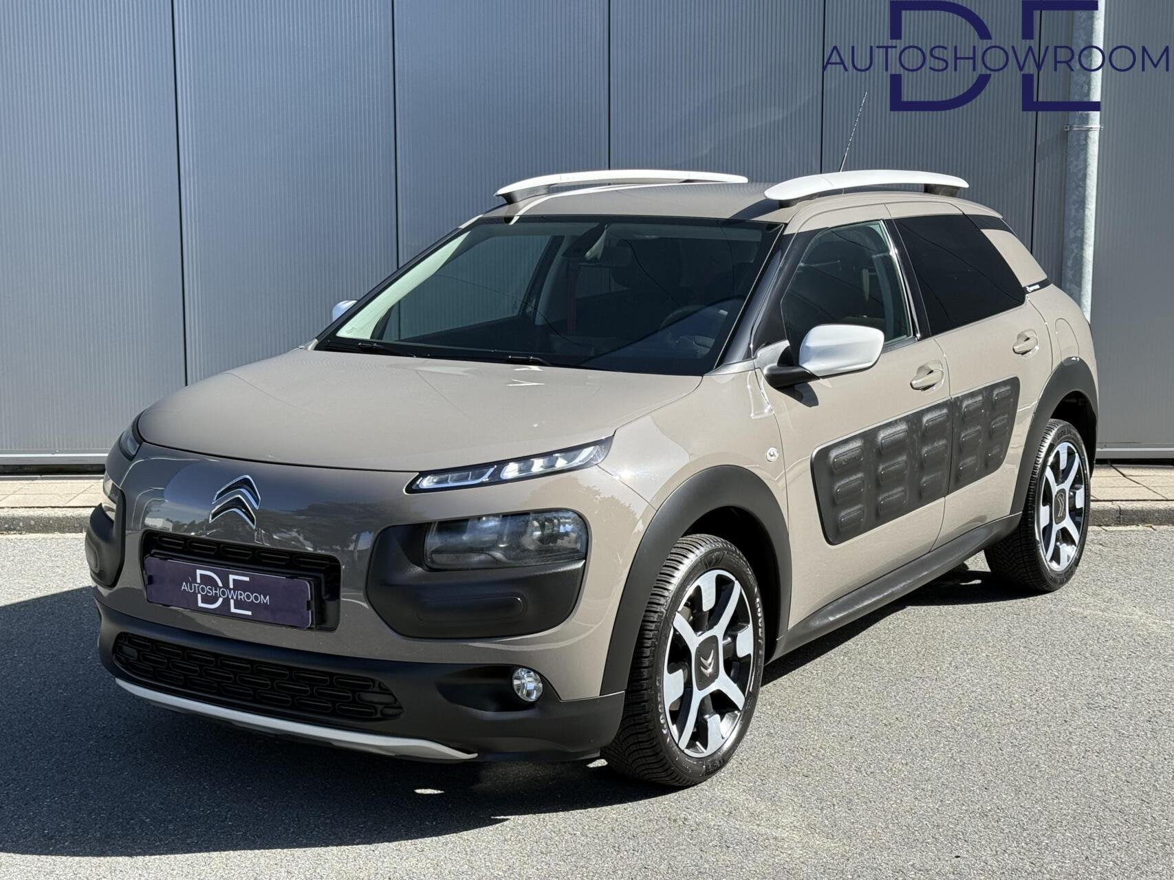 Citroen C4 Cactus 1.2 PureTech Rip Curl, Voorwielaandrijving, Stof, 40 €/maand, 1199 cc