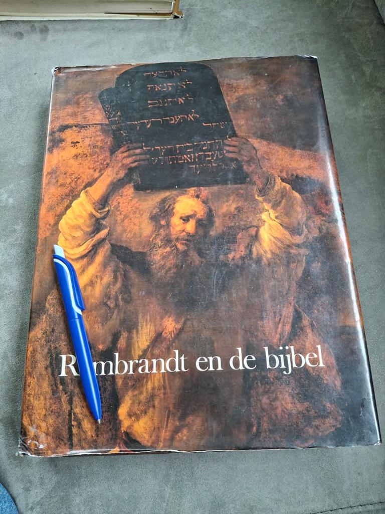 Rembrandt en de Bijbel, Ophalen of Verzenden, Zo goed als nieuw