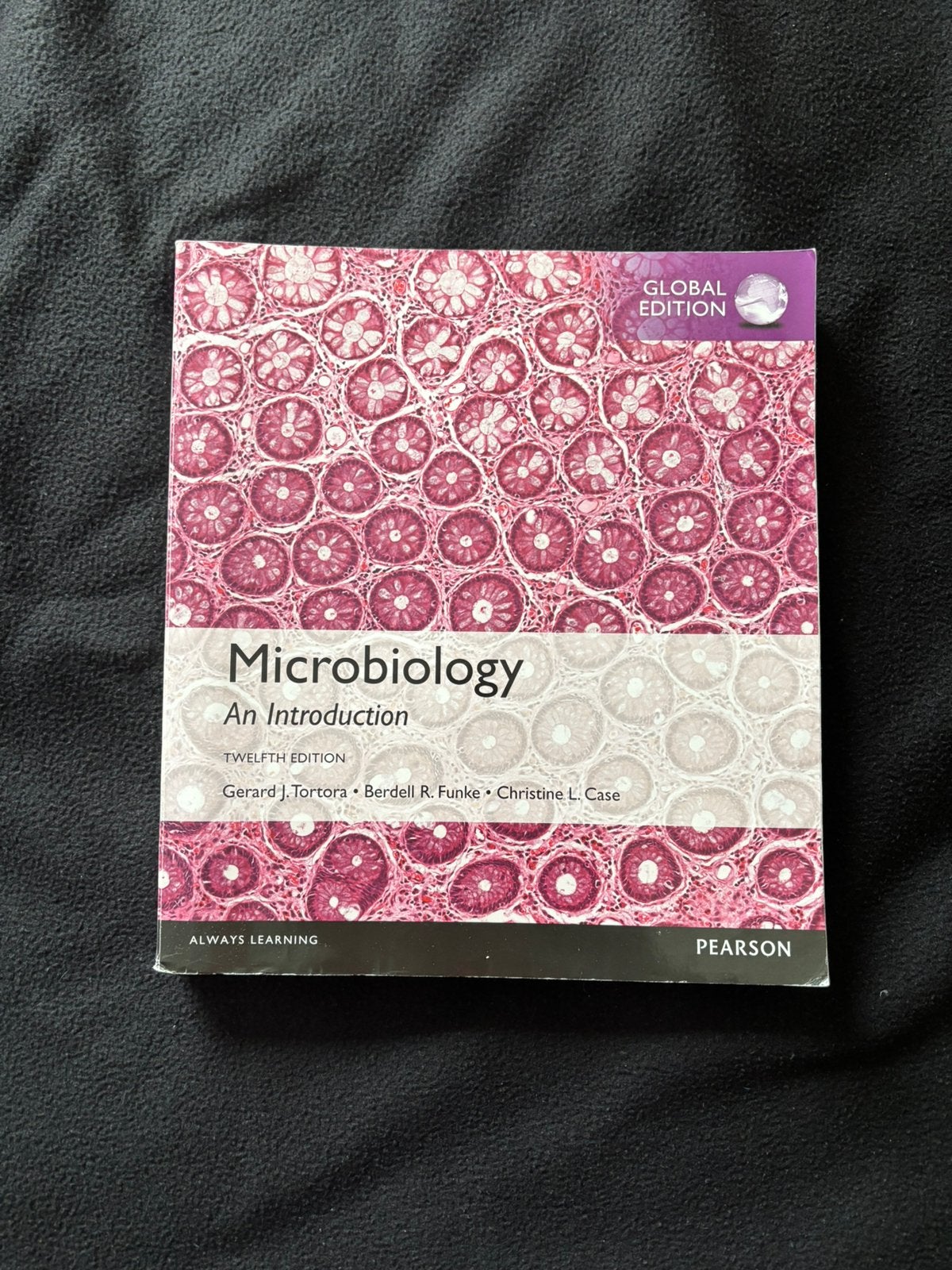 Microbiology 12e : An Introduction, Ophalen of Verzenden, Zo goed als nieuw, Berdell FunkeChristine Case, Natuurwetenschap