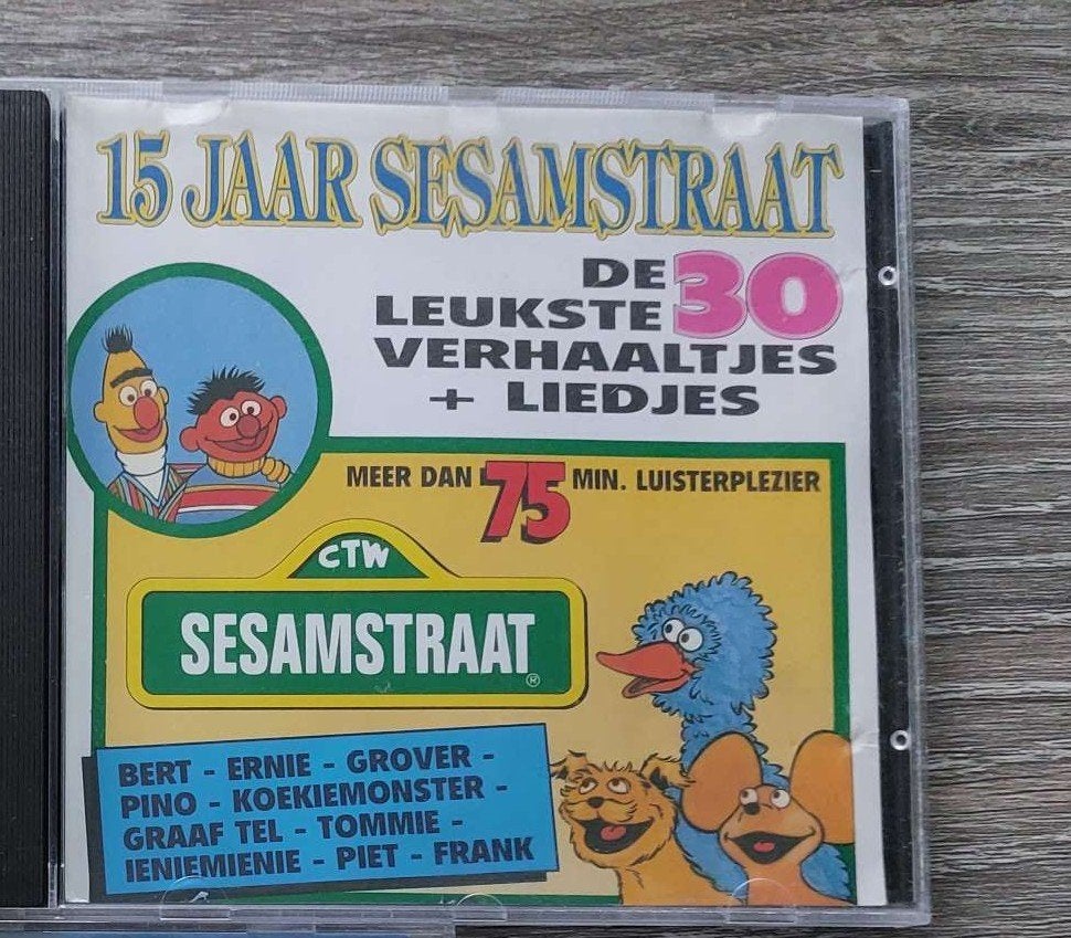 15 jaar Sesamstraat cd- De 30 leukste verhaaltjes en liedjes, Cd's en Dvd's, Cd's | Kinderen en Jeugd, Ophalen of Verzenden, Zo goed als nieuw
