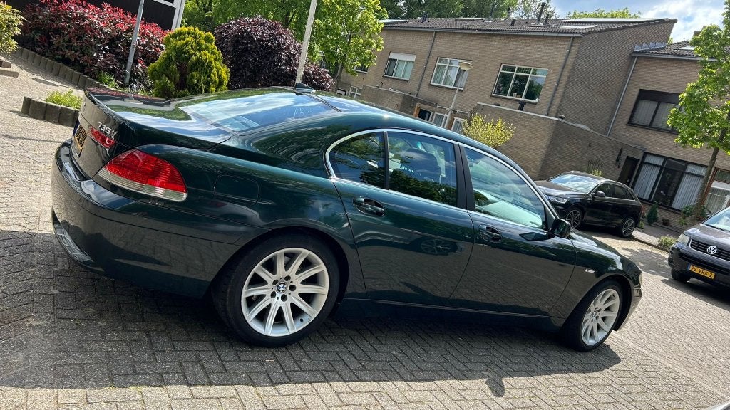 BMW 735i E65 V8 500.000 km CarPlay / Logic7 liefhebbersauto, Auto's, Automaat, Achterwielaandrijving, Origineel Nederlands, 272 pk