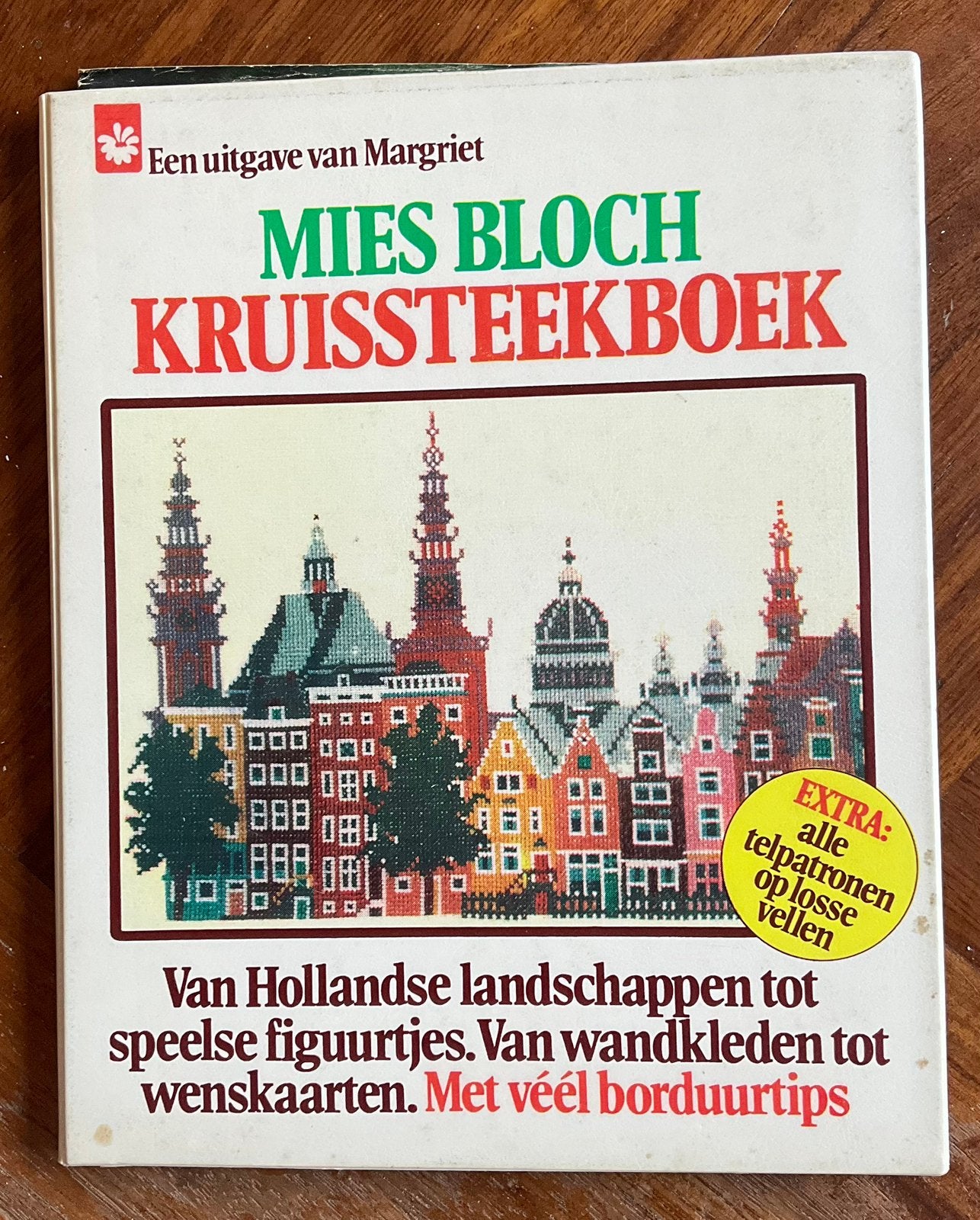 Mies Bloch Kruissteekboek, Ophalen of Verzenden, Zo goed als nieuw, Patroon