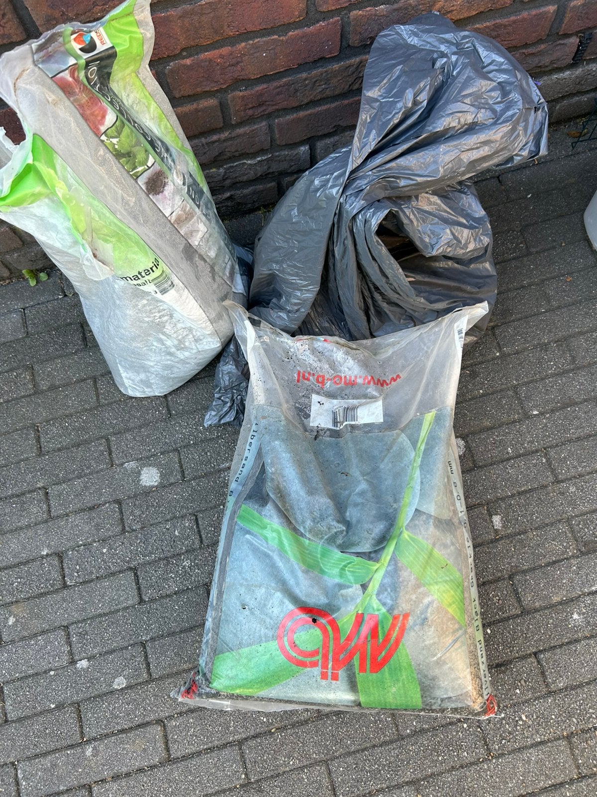 Gratis af te halen zwart silbersand, Tuin en Terras, Aarde en Mest, Ophalen, Tuinaarde