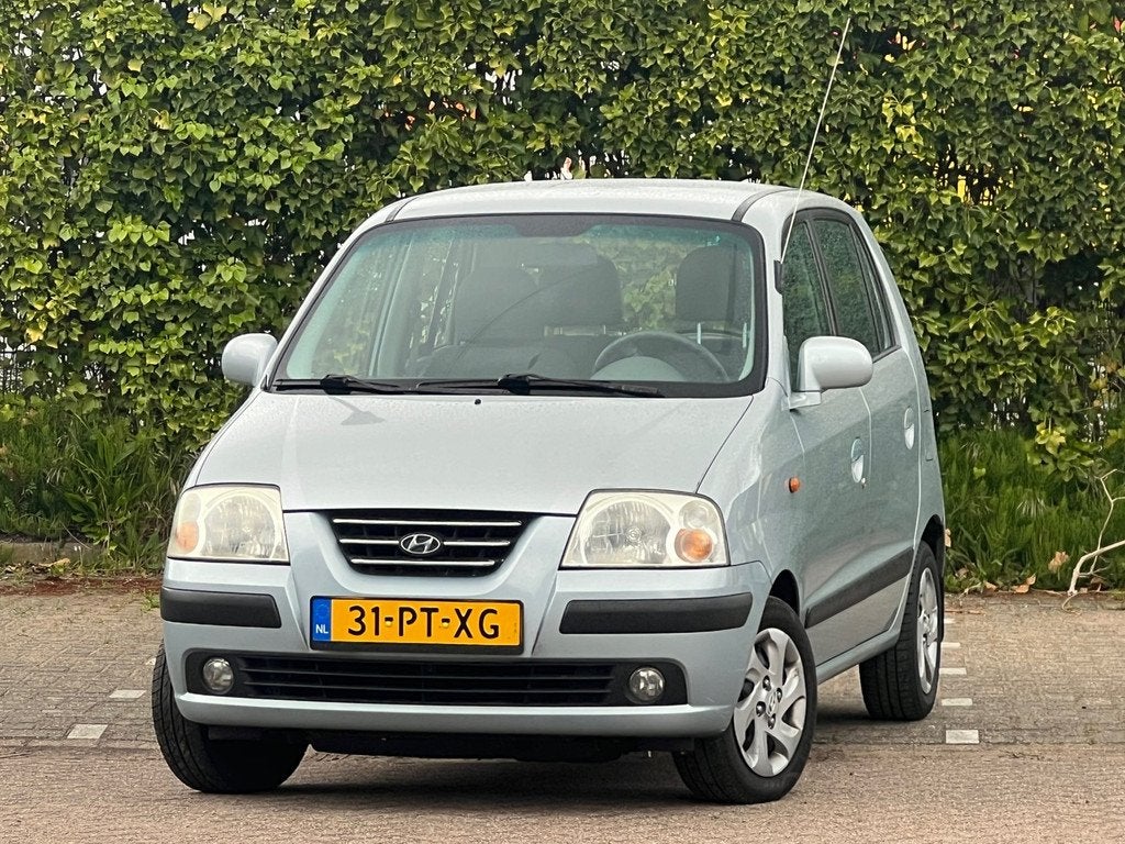 Hyundai Atos 1.1i Dynamic Prime Automaat - Smart Silver - 49, Auto's, Hyundai, Gebruikt, 31 €/maand, 4 cilinders, Origineel Nederlands