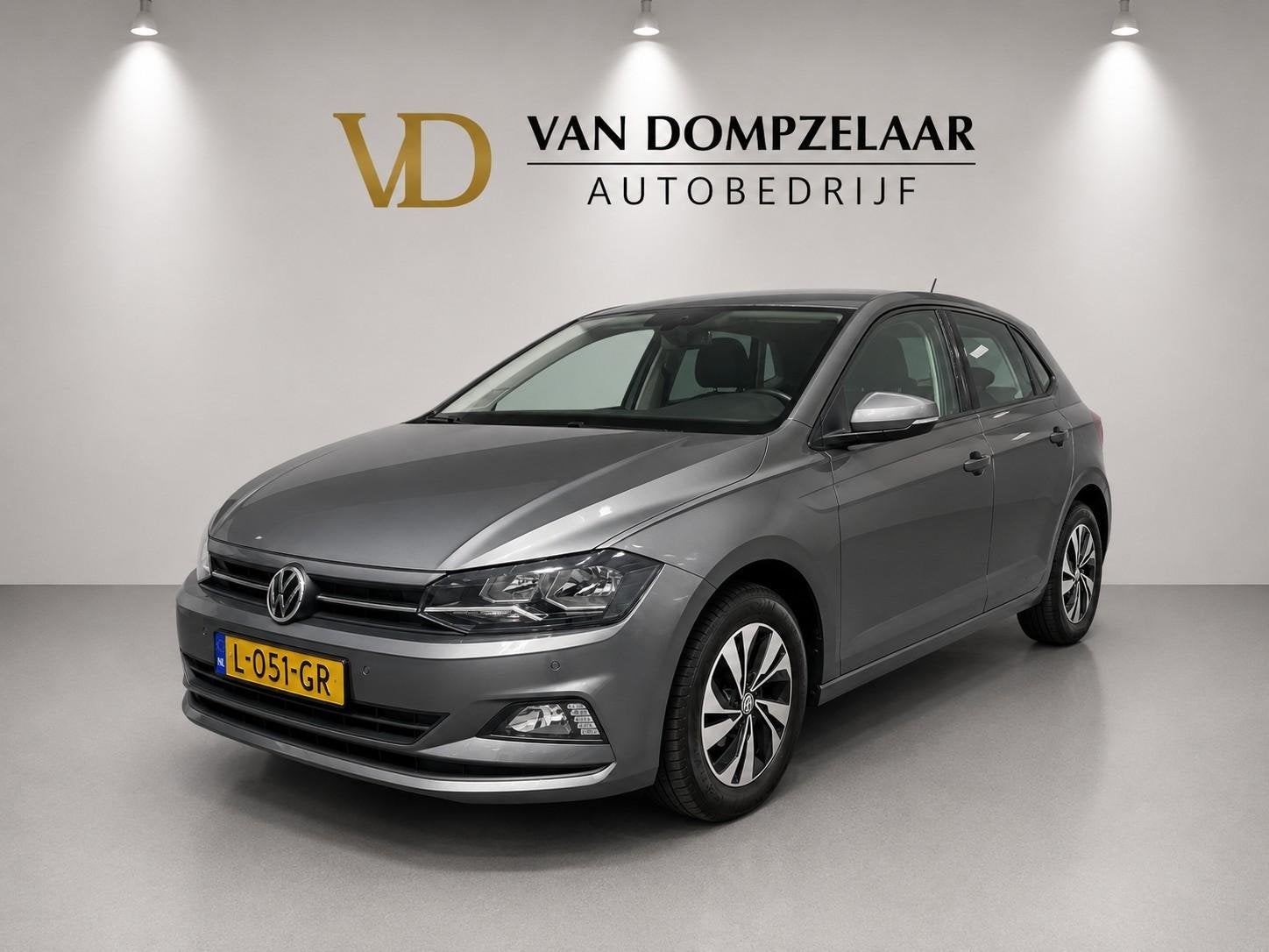 Volkswagen Polo 1.0 TSI COMFL / DSG-AUTOMAAT / 5-DRS / NAVI, Stof, Gebruikt, 1096 kg, 49 €/maand
