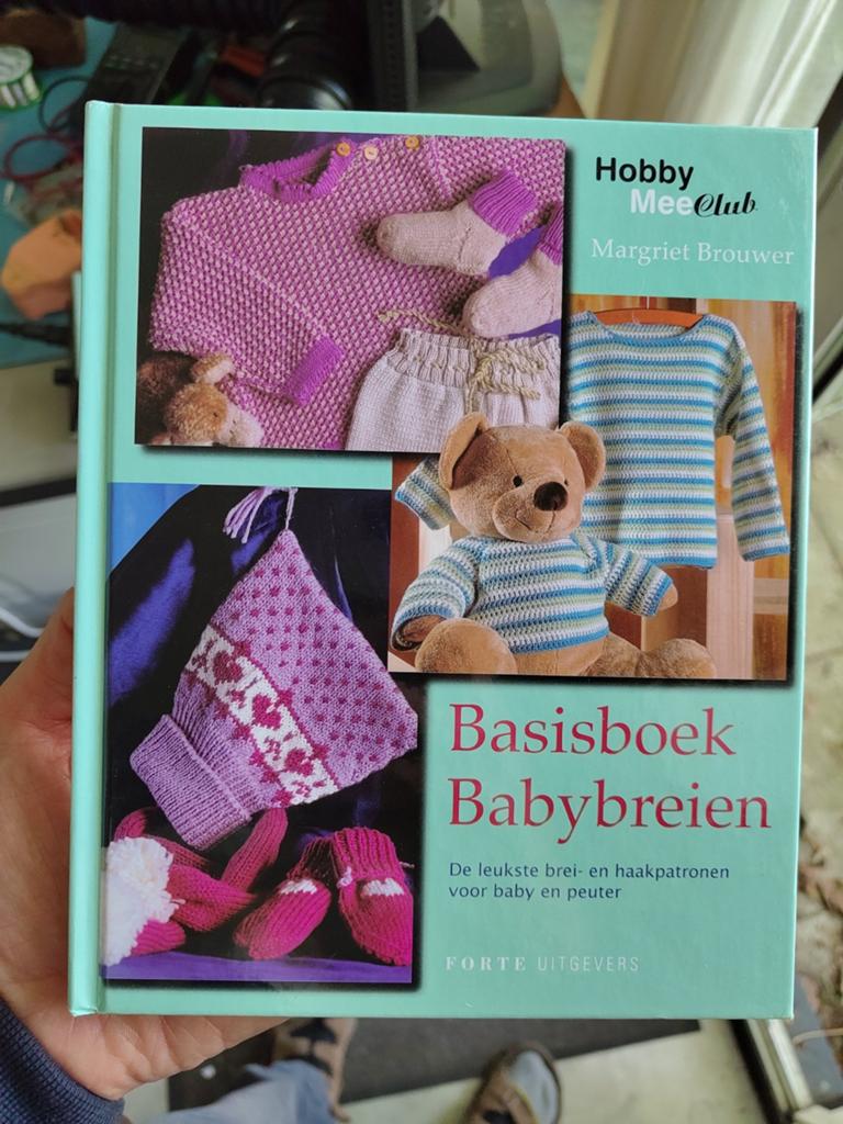 Basisboek Babybreien: Brei- en haakpatronen voor baby's, Ophalen of Verzenden, Gelezen, Margriet Brouwer, 0 tot 6 maanden