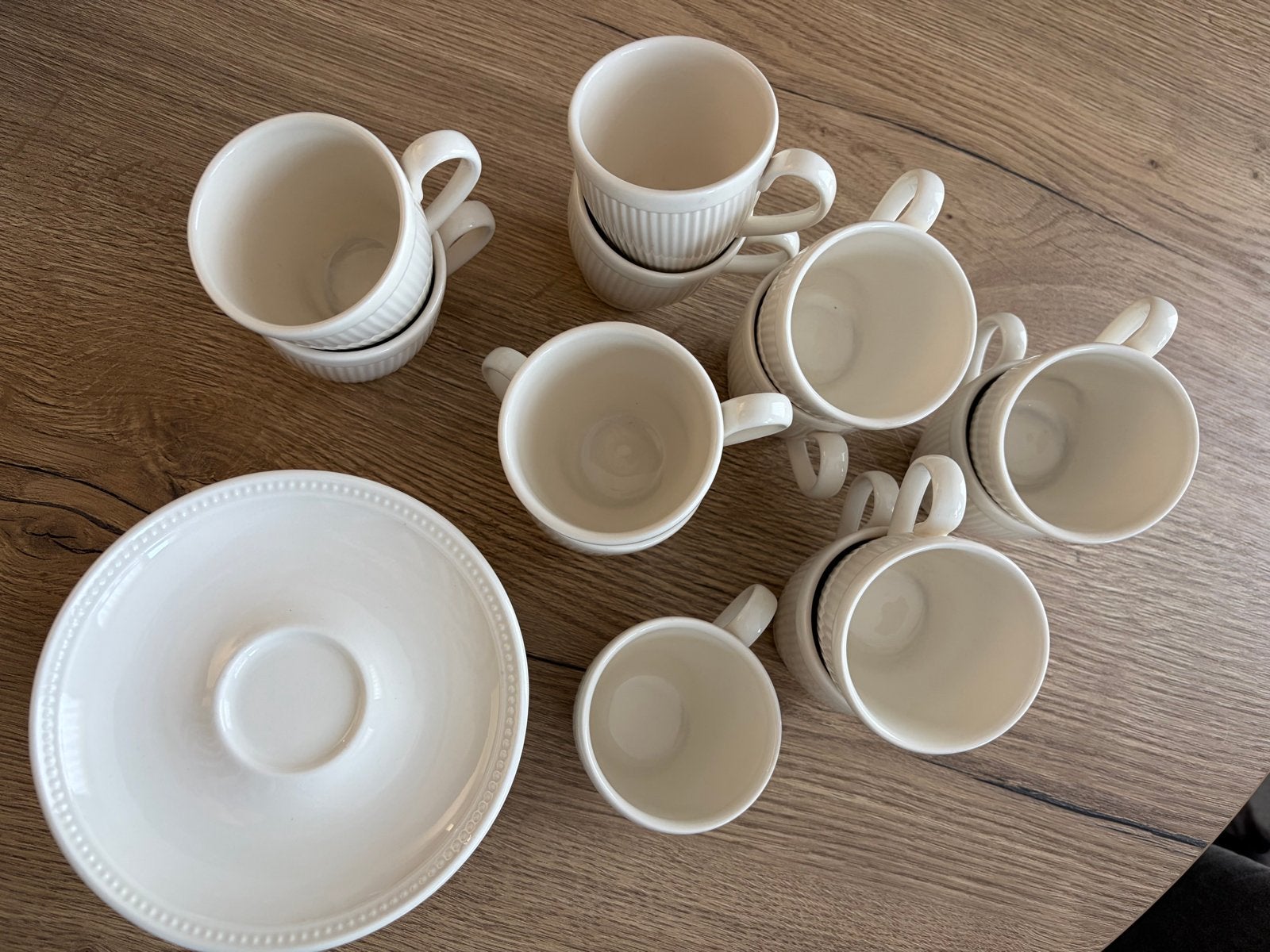 Set van 13 Wedgwood windsor kopjes en schotels, Gebruikt, Keramiek, Ophalen of Verzenden, Overige stijlen