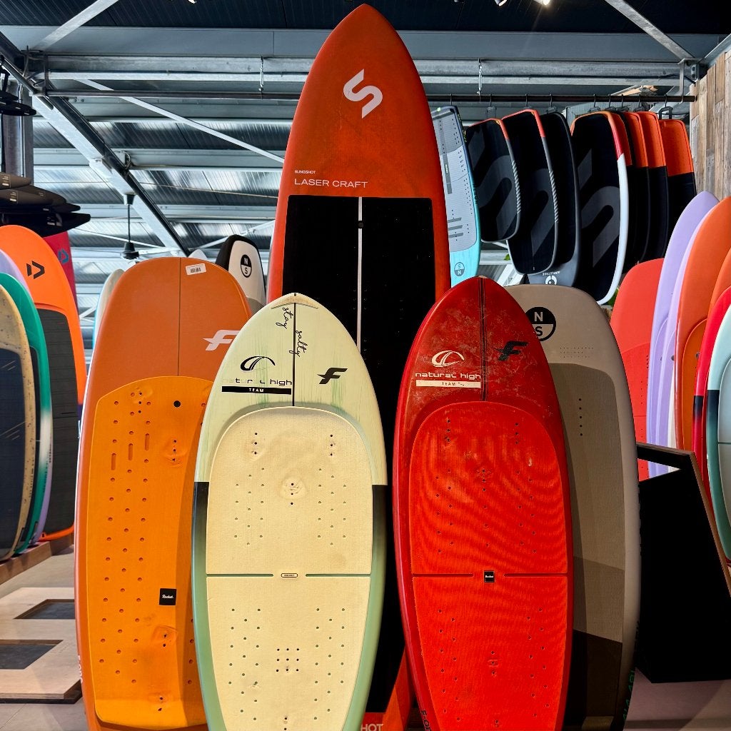 F-One - Duotone - North - Slingshot - Foil boards, Watersport en Boten, Wingsurfen, Ophalen of Verzenden, Gebruikt, Wingsurf-board
