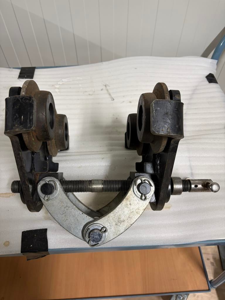 Te koop yale trolly voor hijsbalk kettingtakel, .., Zo goed als nieuw, .., Handmatig