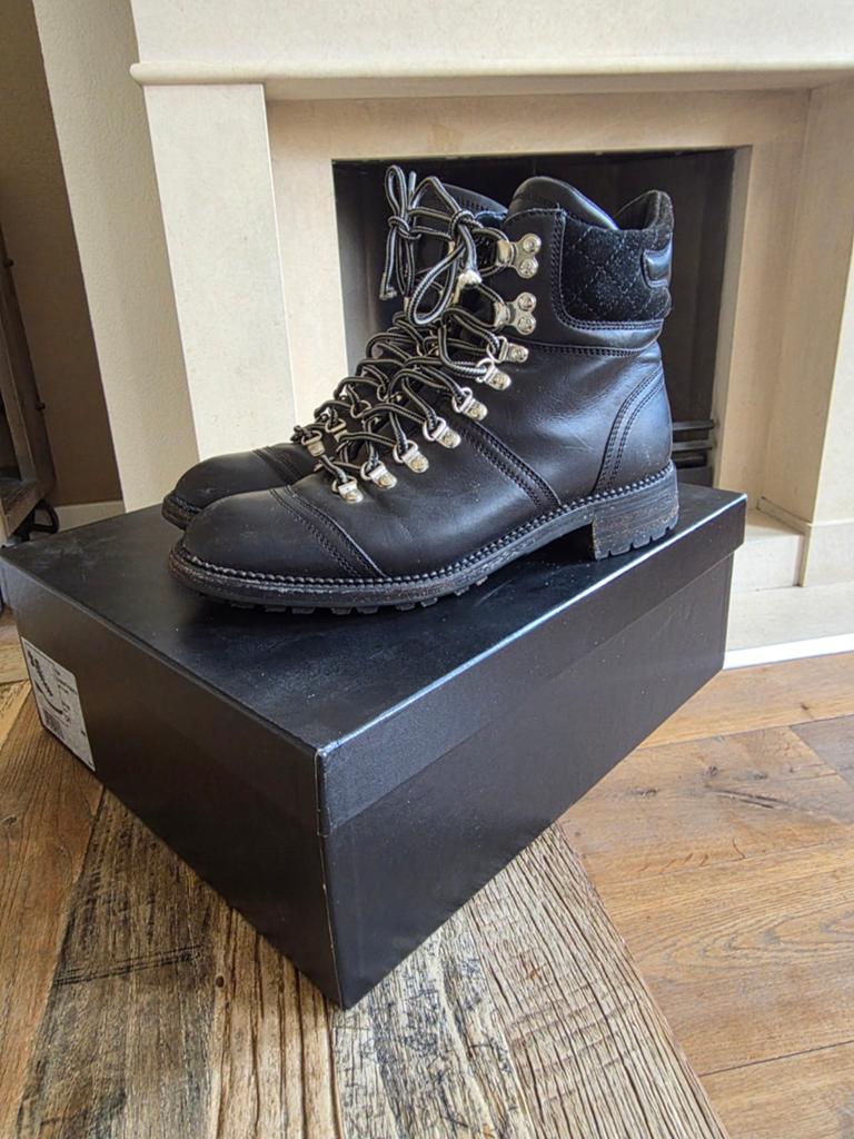 Chanel Bottines Zwart Maat 38, Kleding | Dames, Zwart, Lage of Enkellaarzen, Ophalen of Verzenden, Gedragen
