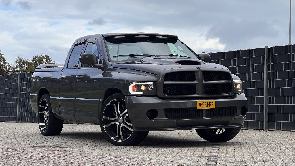 Dodge Ram 5.7 V8 HEMI (2004) – SRT-10 Look | LPG (300L), Auto's, Automaat, Achterwielaandrijving, 5654 cc, Bluetooth