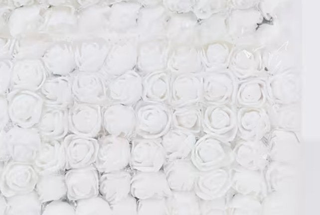 48 Witte Mini Schuimroosjes 2cm met Stekertje, Ophalen of Verzenden, Nieuw