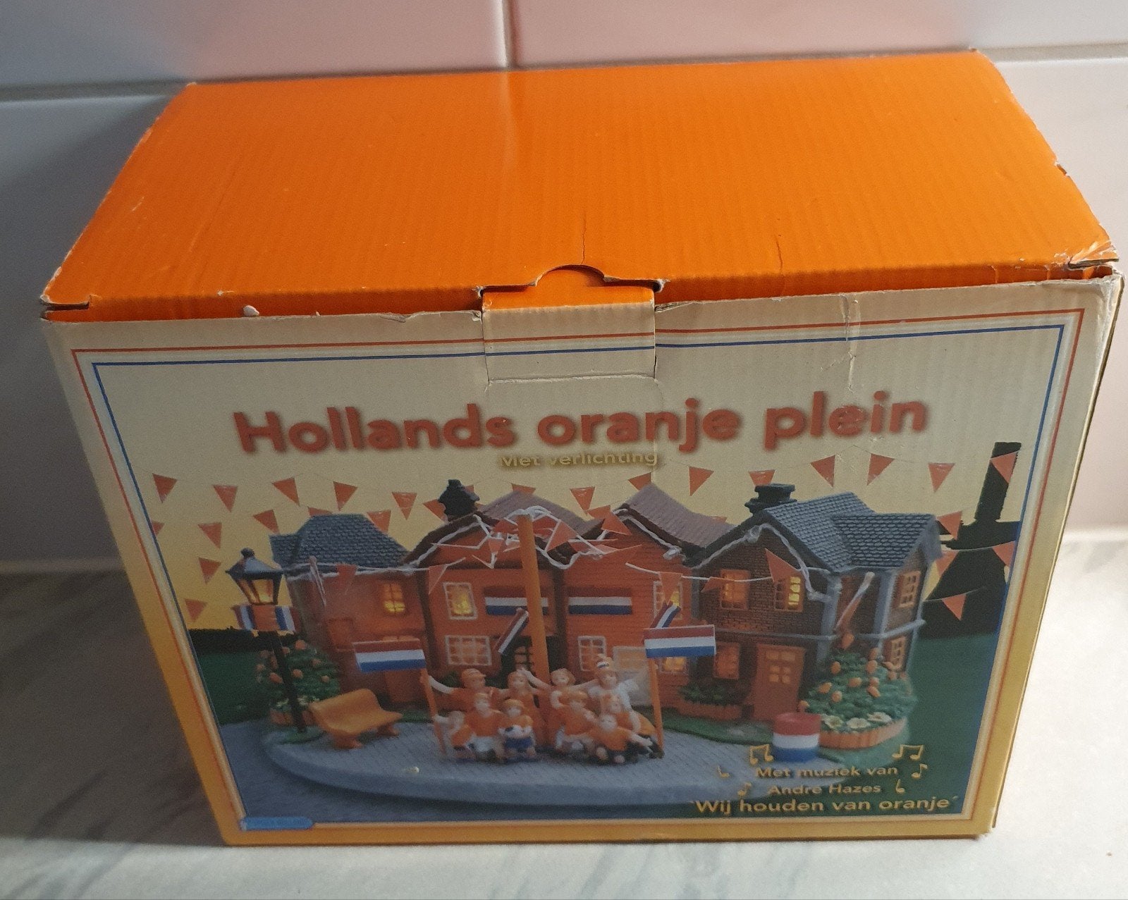 Hollands oranje plein, met muziek van André Hazes, oranje, Ophalen of Verzenden, Nieuw