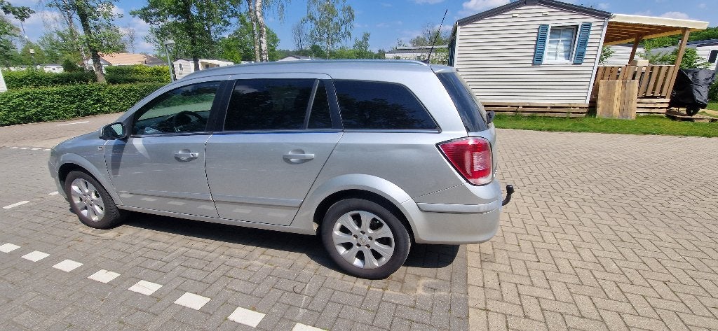 Opel Astra 1.6, Auto's, Opel, Particulier, Astra, Benzine, Euro 4, B, Stationwagon, Handgeschakeld, Origineel Nederlands, Zilver of Grijs