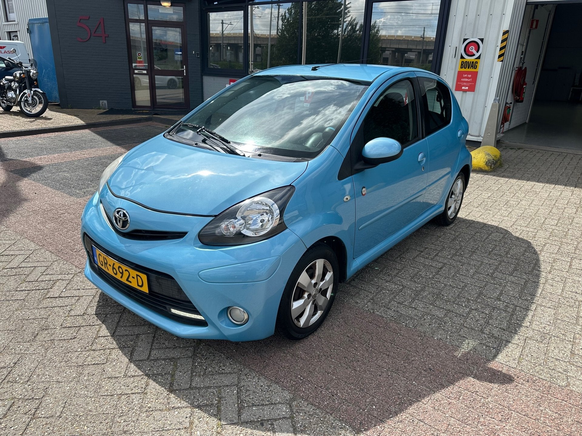 Toyota Aygo 1.0 VVT-i Dynamic Blue, Euro 5, Gebruikt, 68 pk, Bedrijf